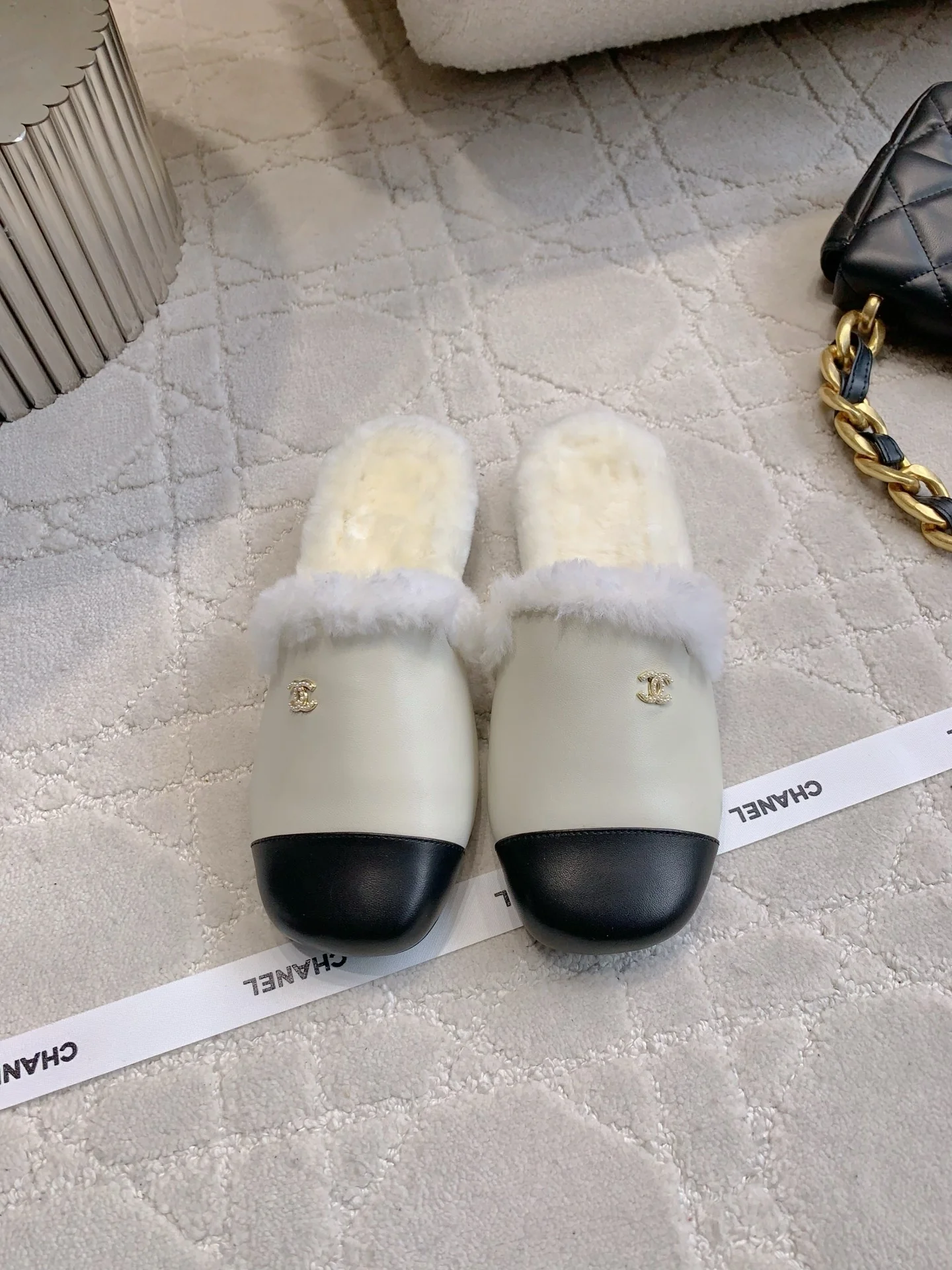 Chan New Flat Mule Slides