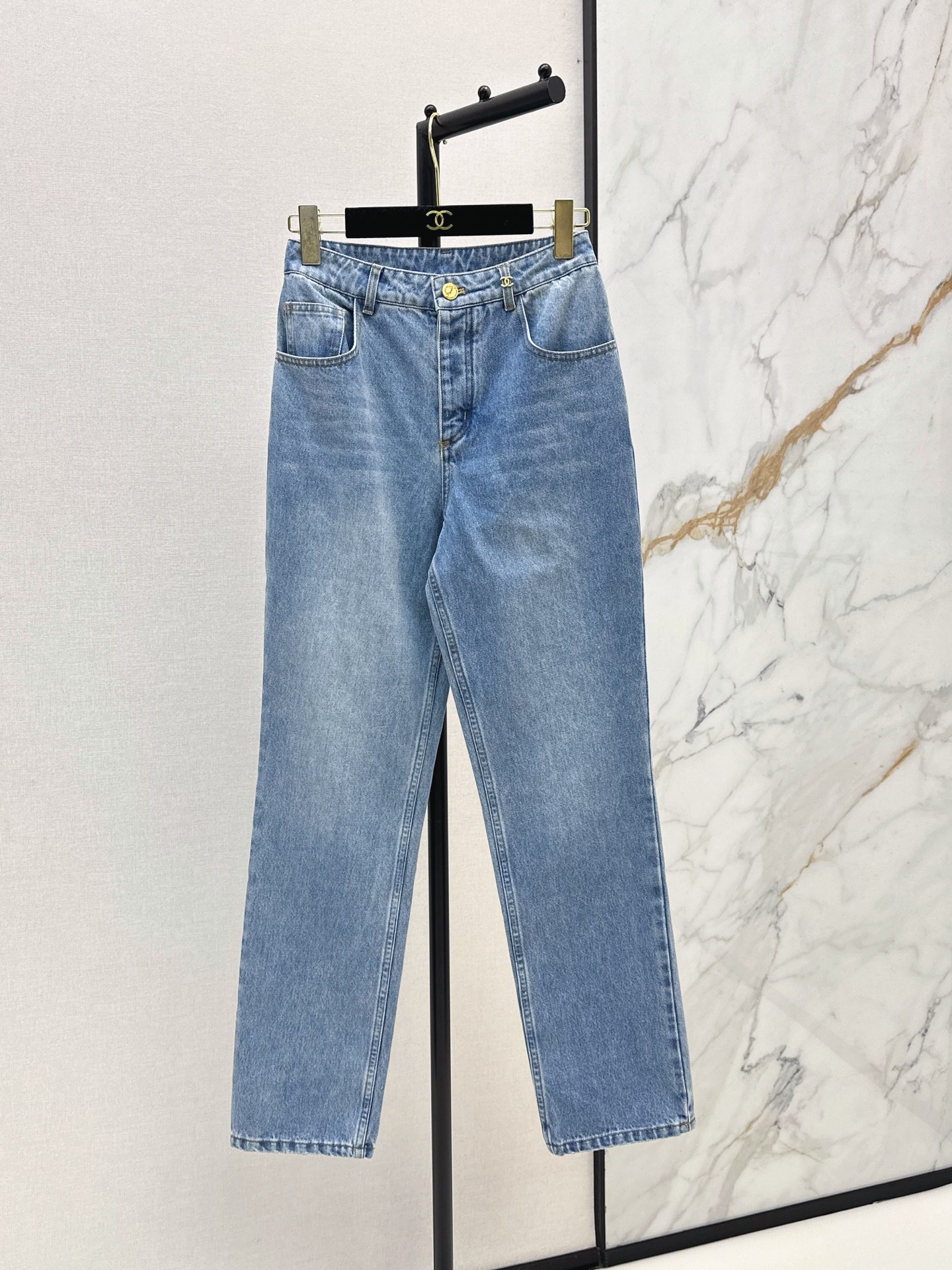 Chan New Straight-leg jeans