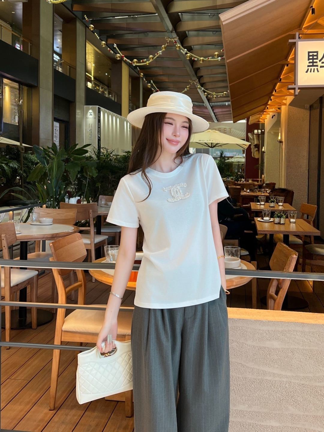 Chan New Embroidered T-shirt