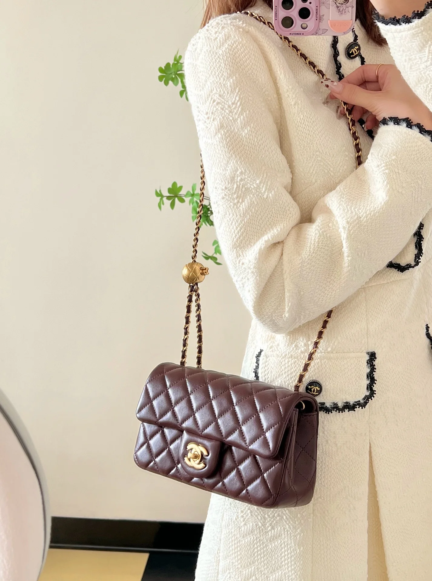 Chan New24k Chain flap bag