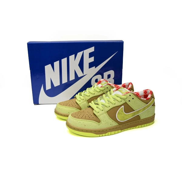 CONCEPTS × Nike Dunk SB Fluorescent Yellow Lobster BV1310-566
