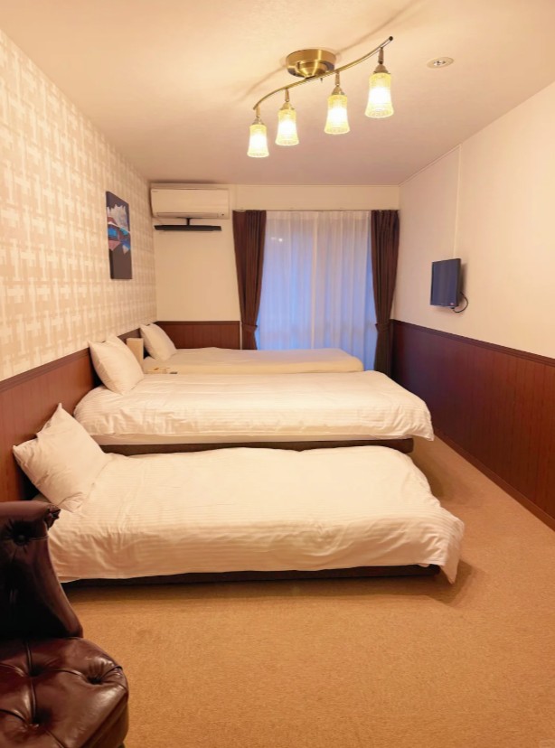 Banyan Tree Business Travel, Ikebukuro, Kyoto, Osaka, Tokyo