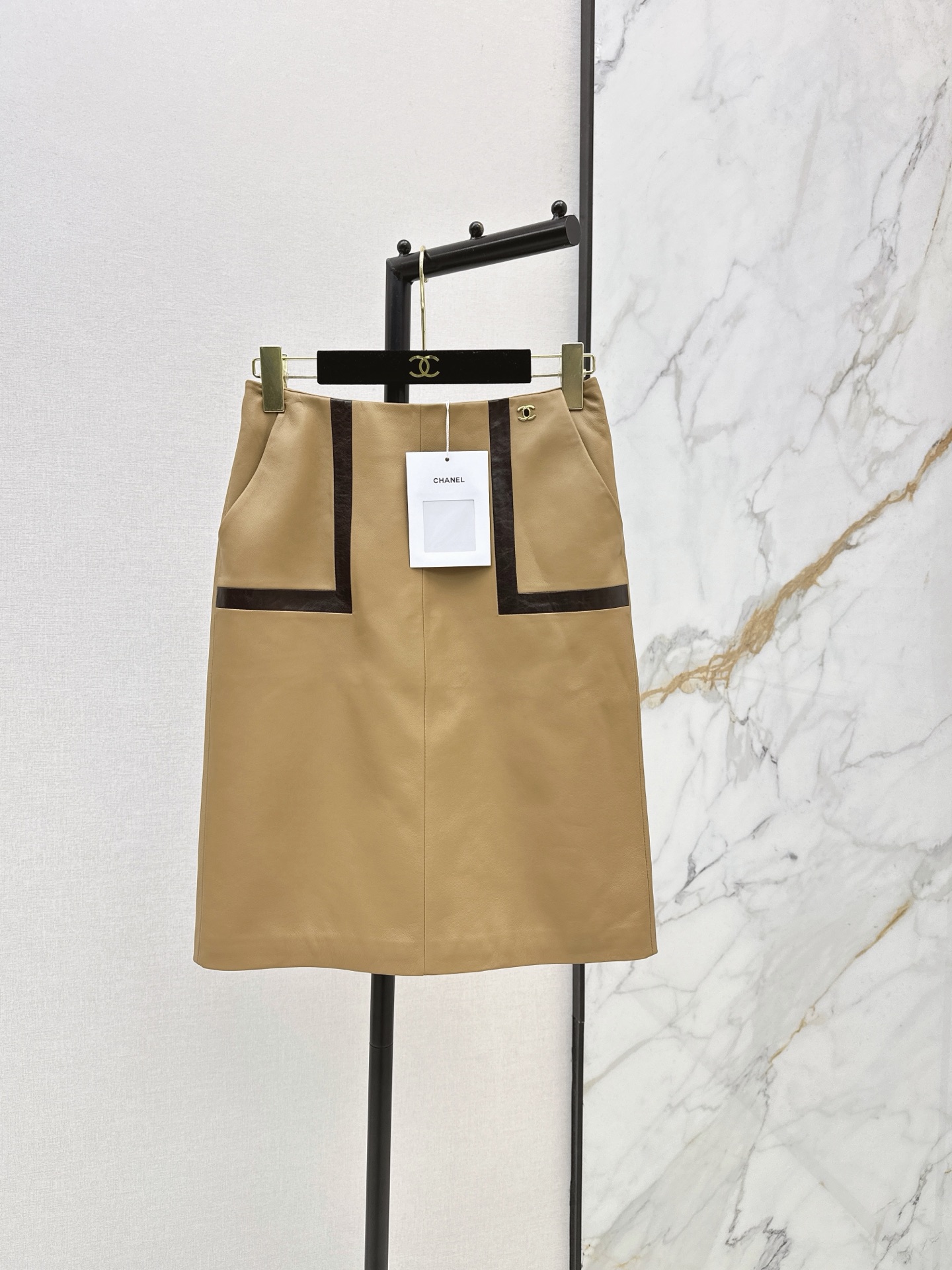 Chan New Color-blocked trim pocket skirt