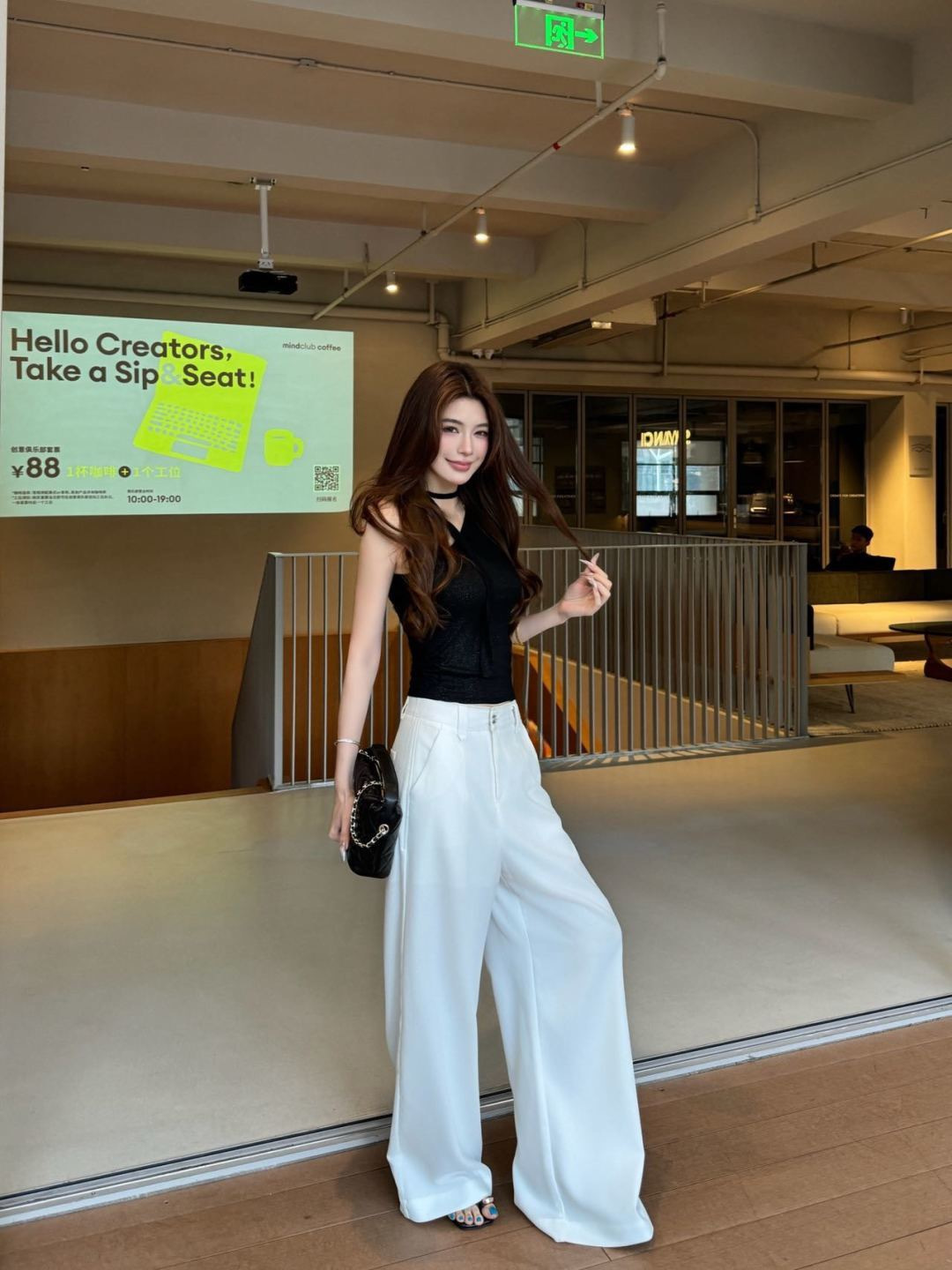 Chan New wide-leg pants