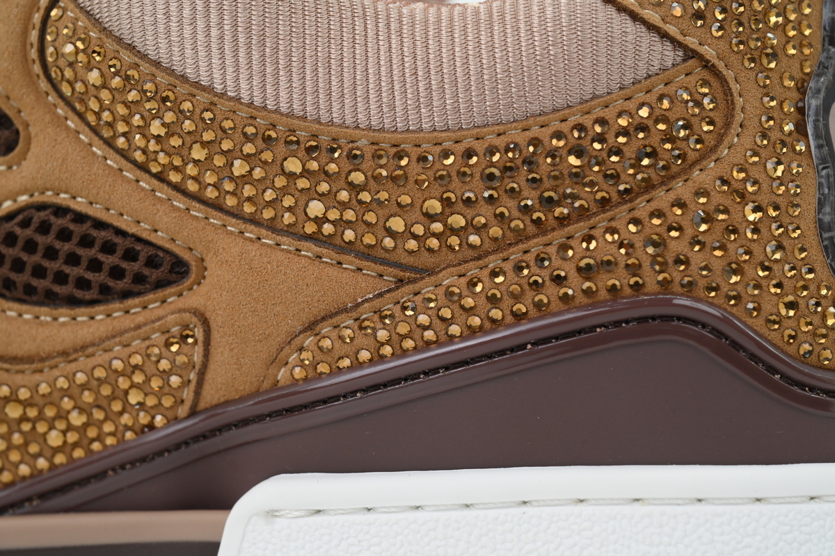 Pkkicks God Batch LOUIS VUITTON White Brown Diamond Surface