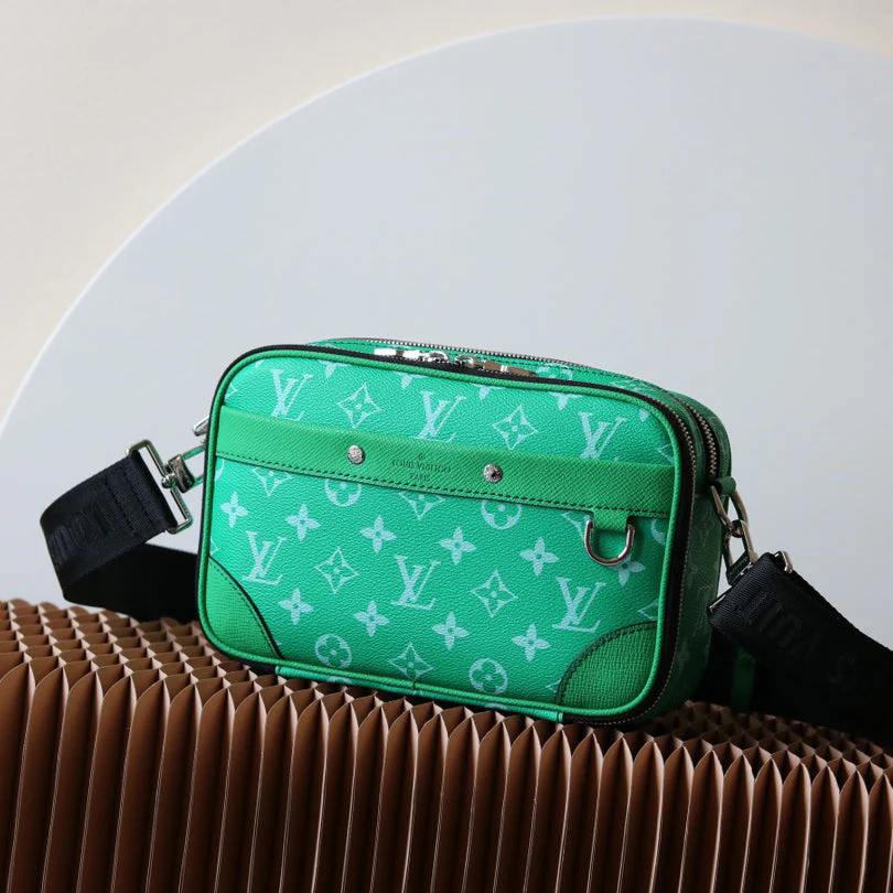 louis Alpha Messenger