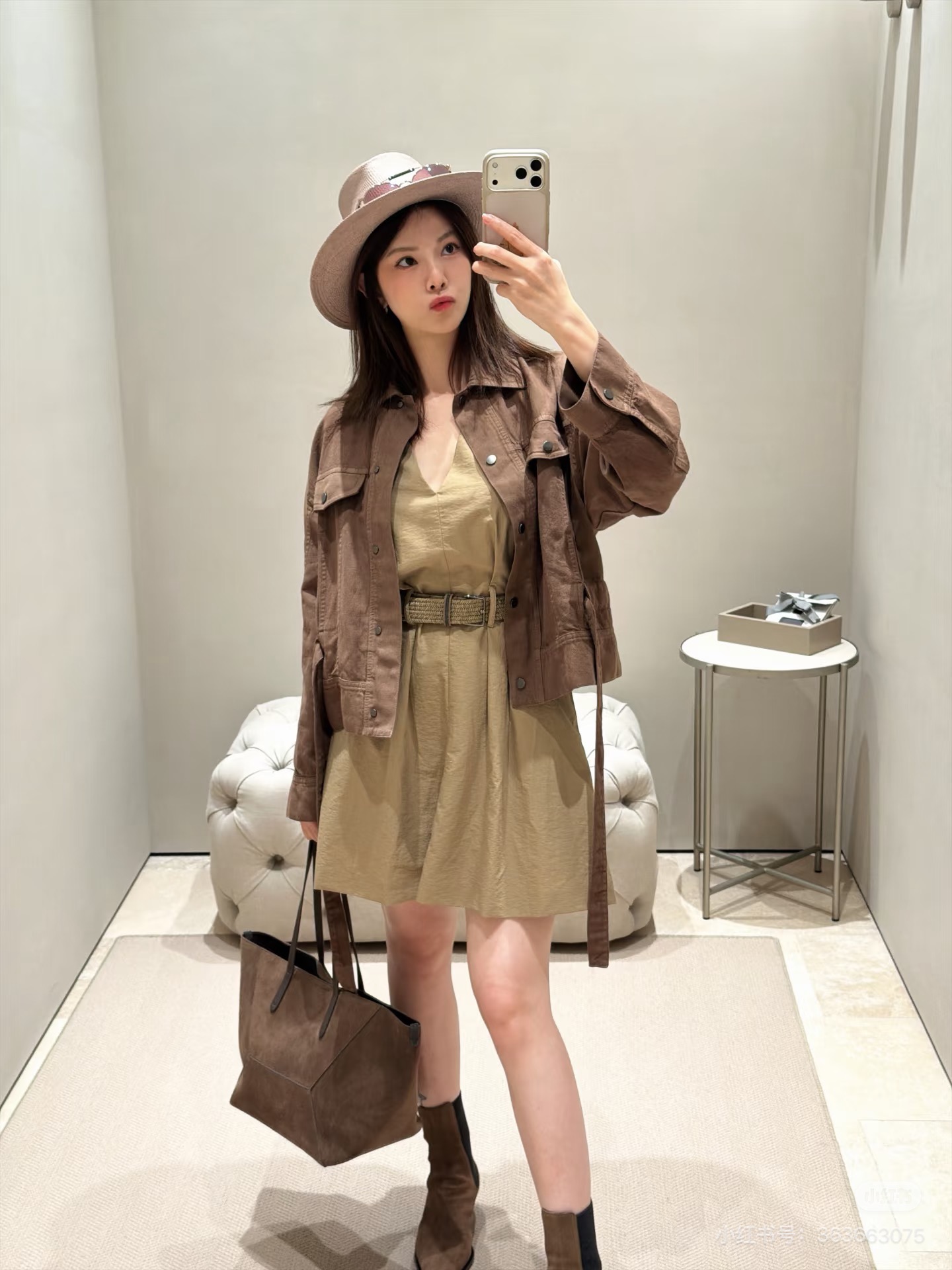 Brun New V-Neck Sleeveless Dress with Woven Belt