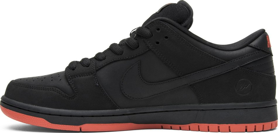 Jeff Staple x Dunk Low Pro SB 'Black Pigeon' Reed Space Exclusive 883232-008