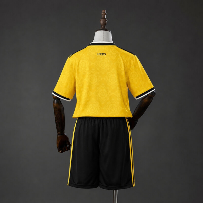 Leeds United 26/27 Away Kids Kit