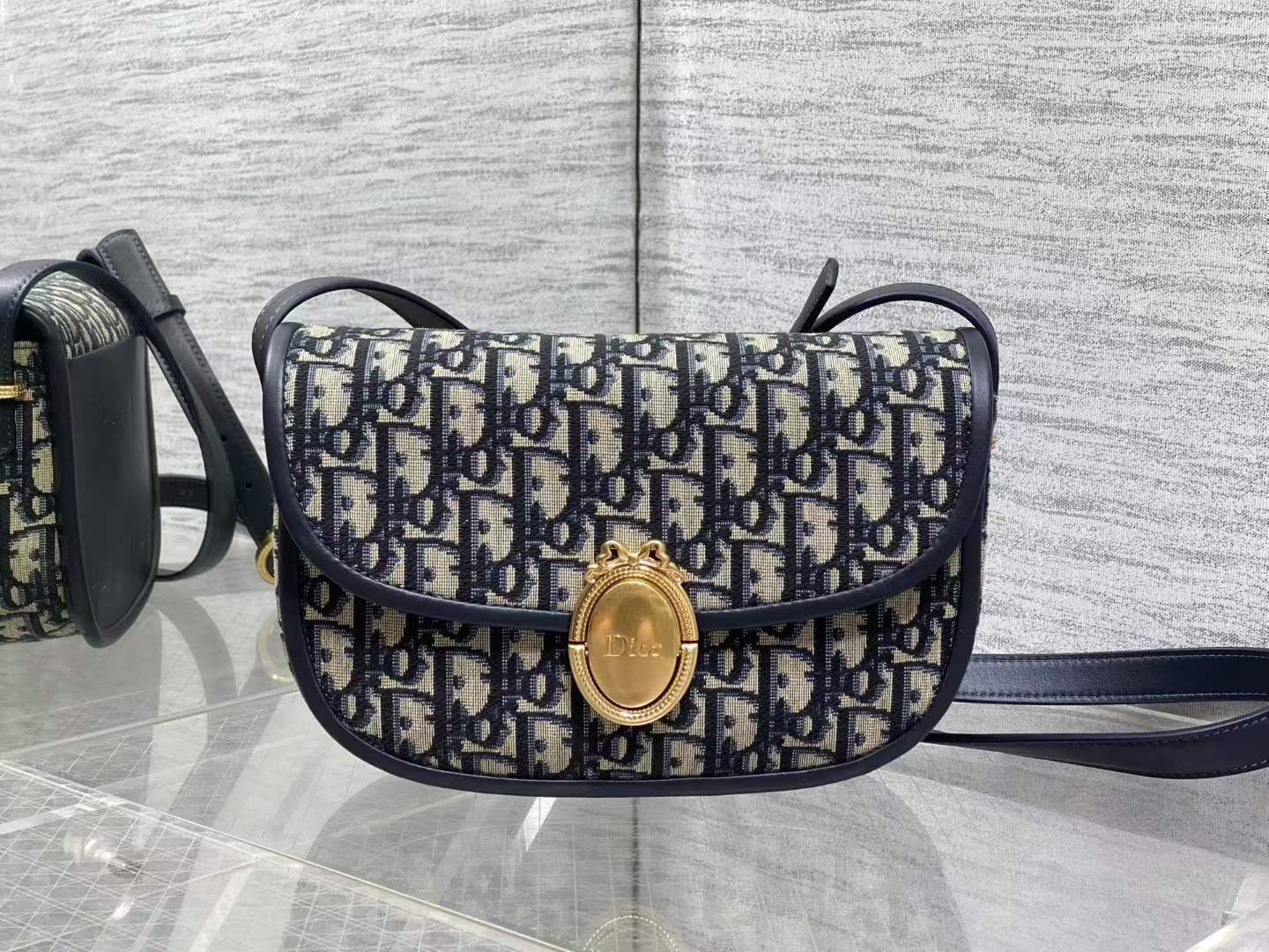 CD New bag