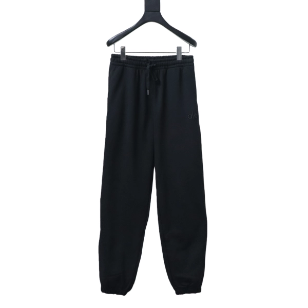Alo Yoga Cuffed Sweatpants black