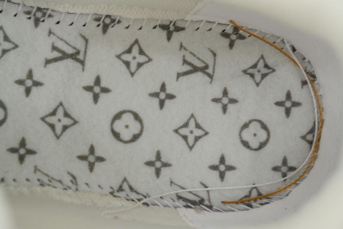 Pkkicks God Batch LOUIS VUITTON Purple And White