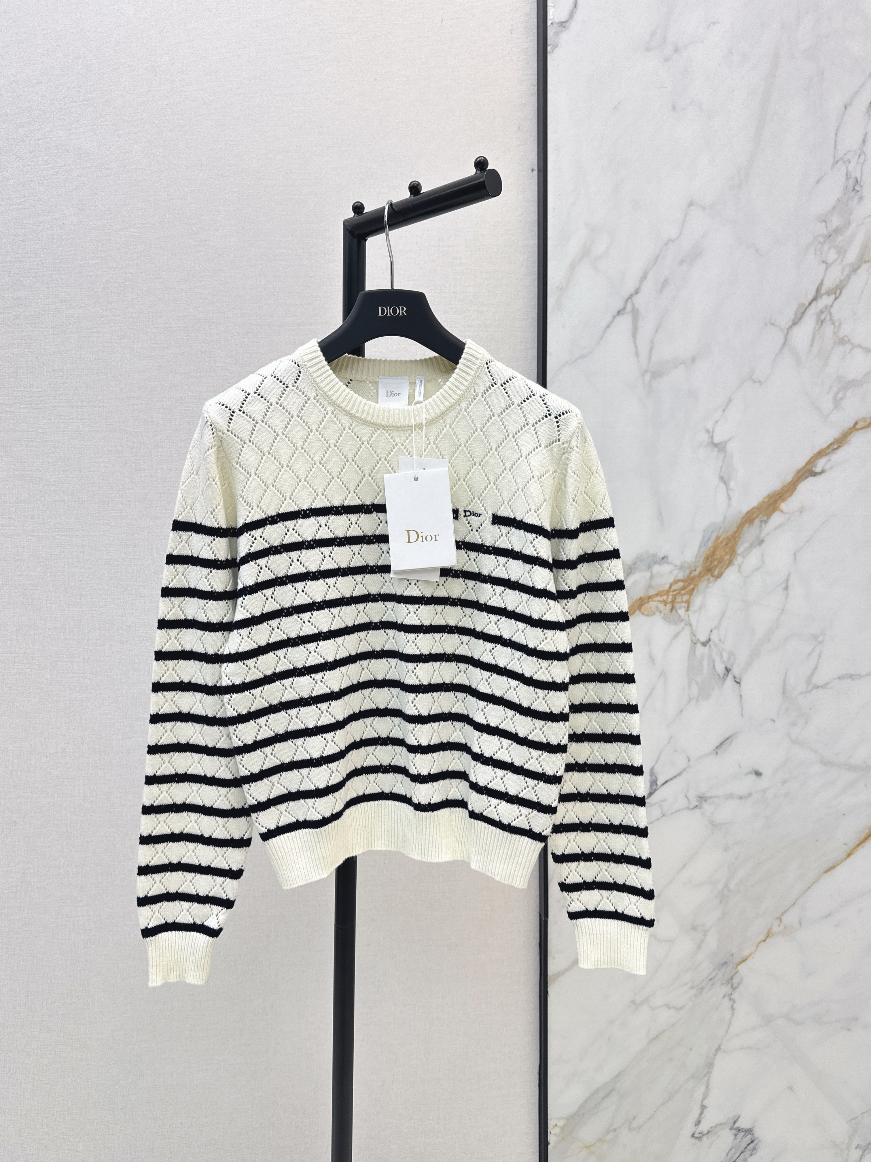 CD New striped knitwear