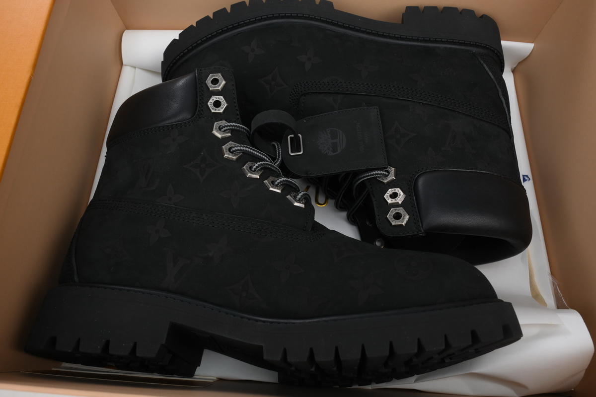 LOUIS VUITTON x Timberland 6-In Ankle Boot Black