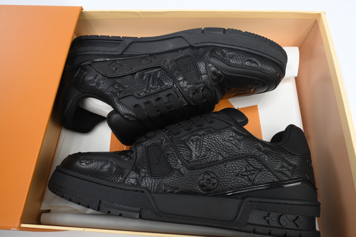 Pkkicks God Batch LOUIS VUITTON Trainer Black