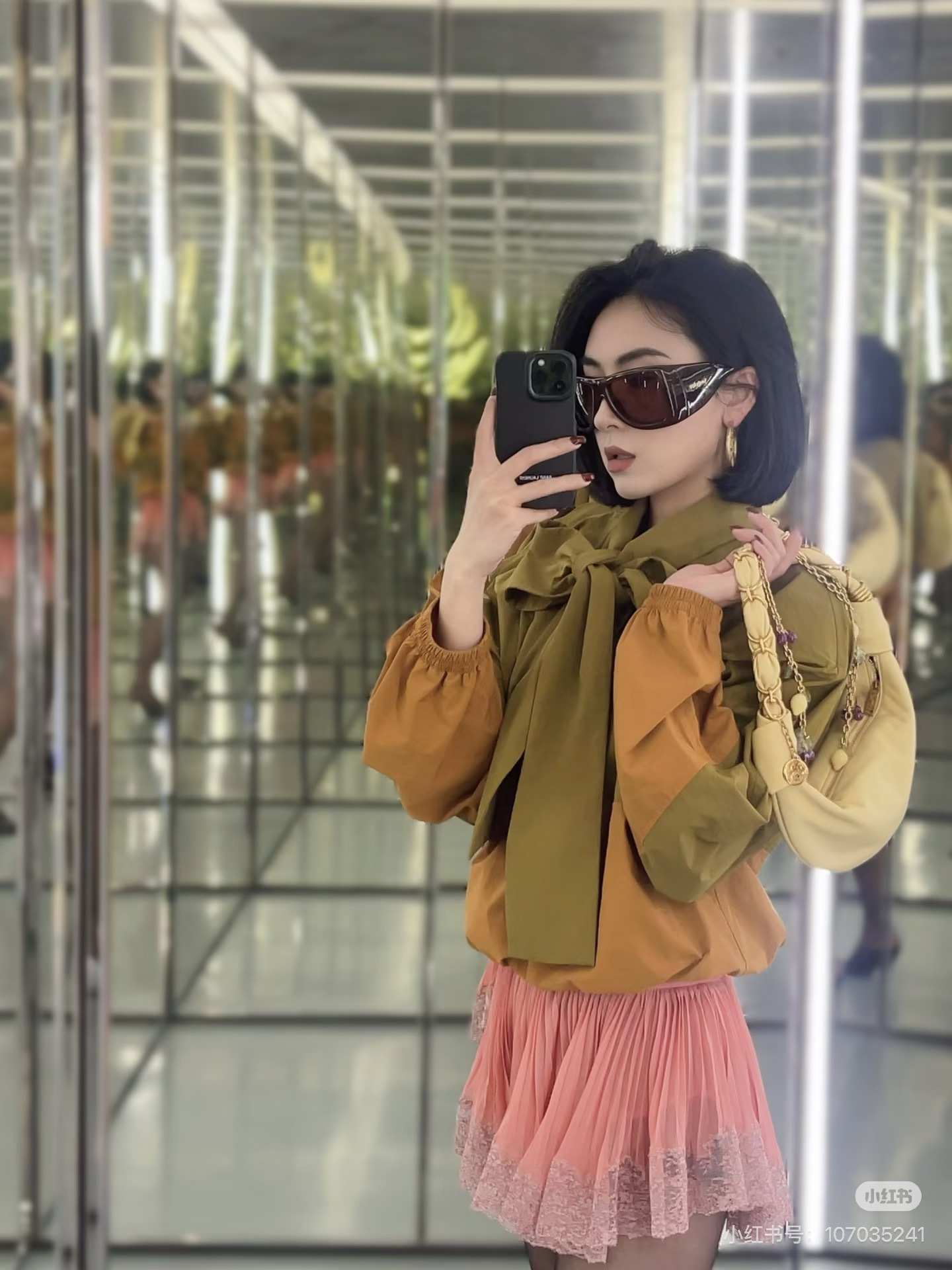 Saint New color blocking ribbon sweatshirt