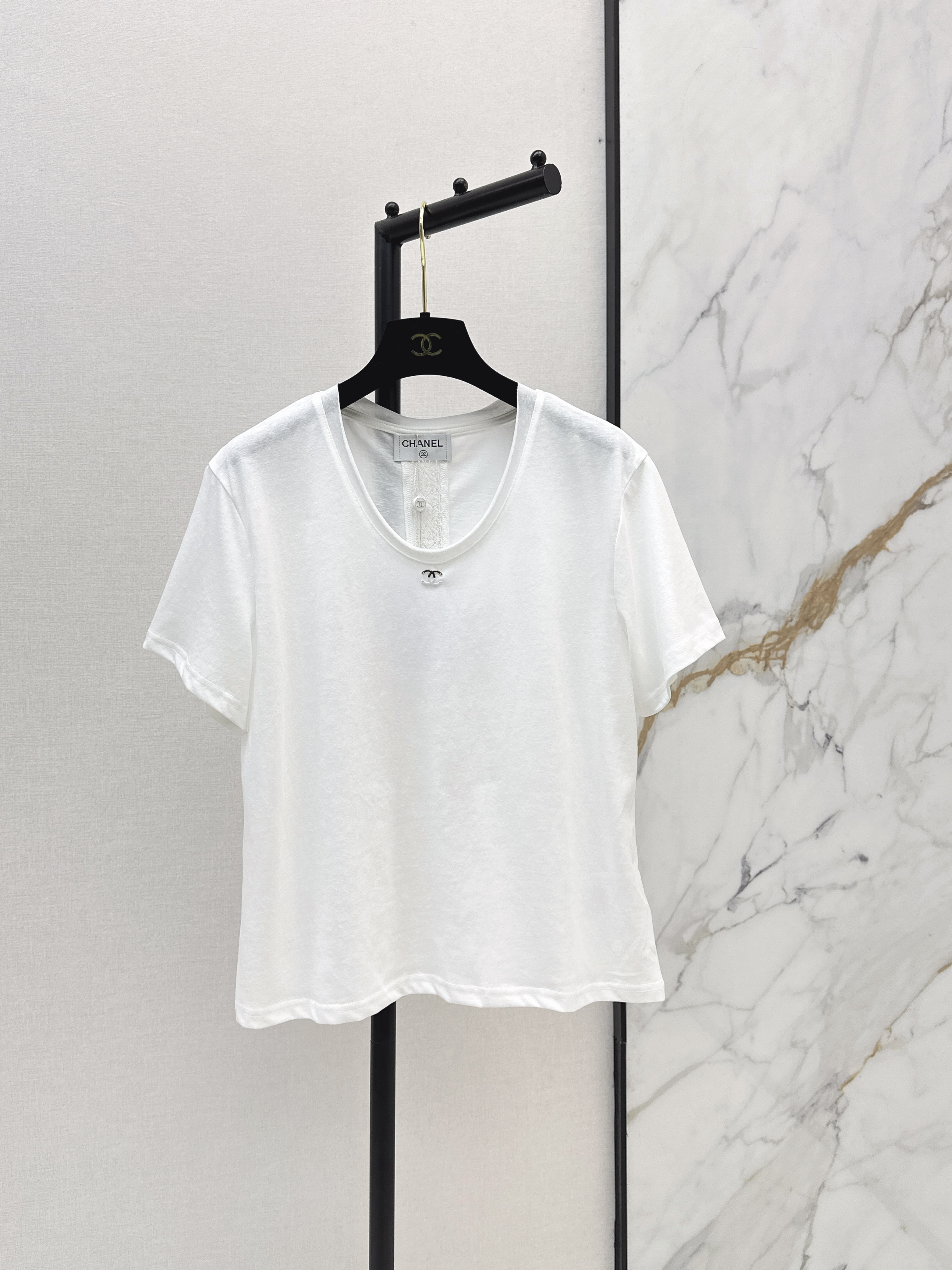 Chan New contract lace t-shirt