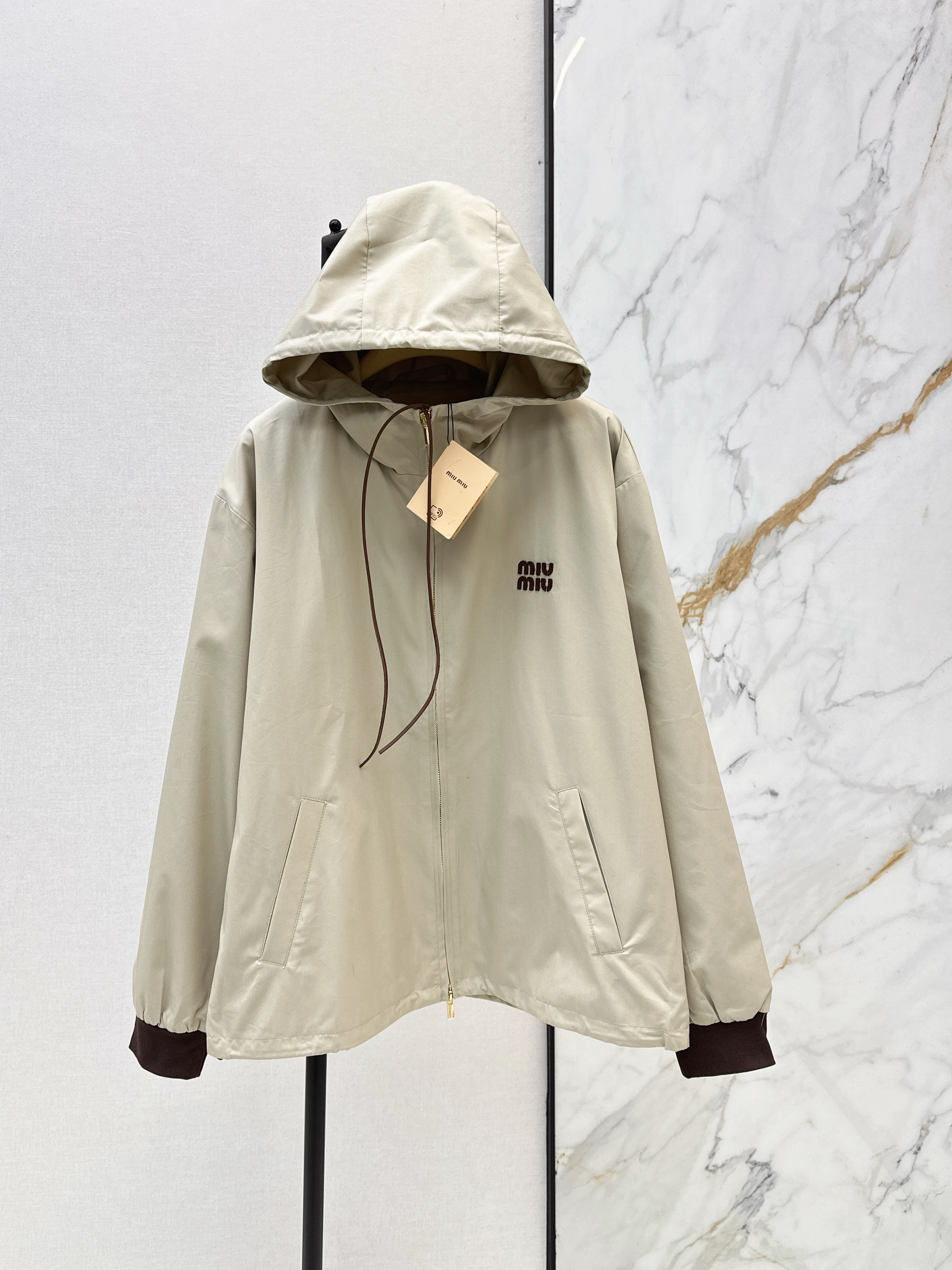 Miu Newjacket