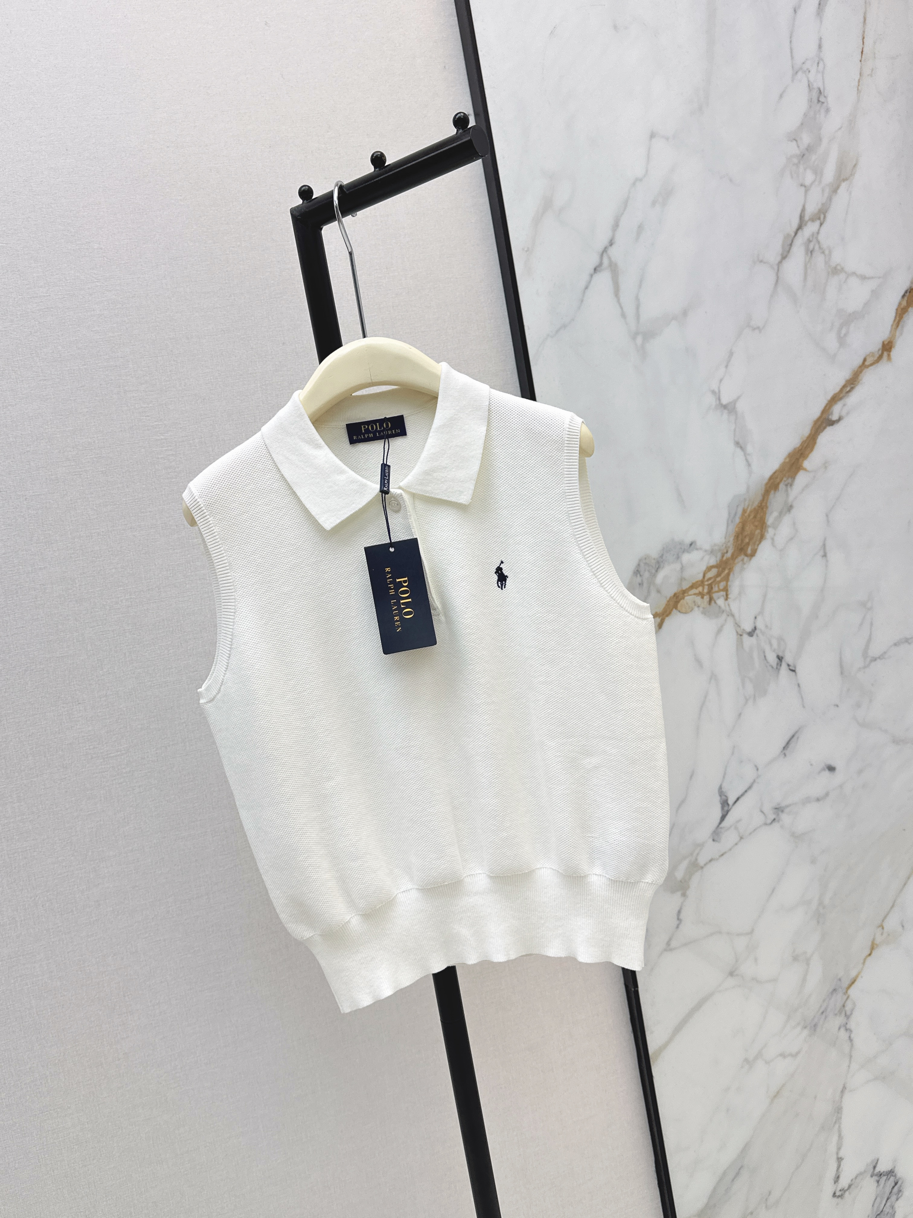 Ral New embroidered knitted top