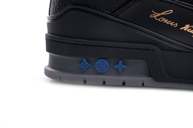 Pkkicks God Batch LOUIS VUITTON Trainer Black Litchi Pattern FD0226