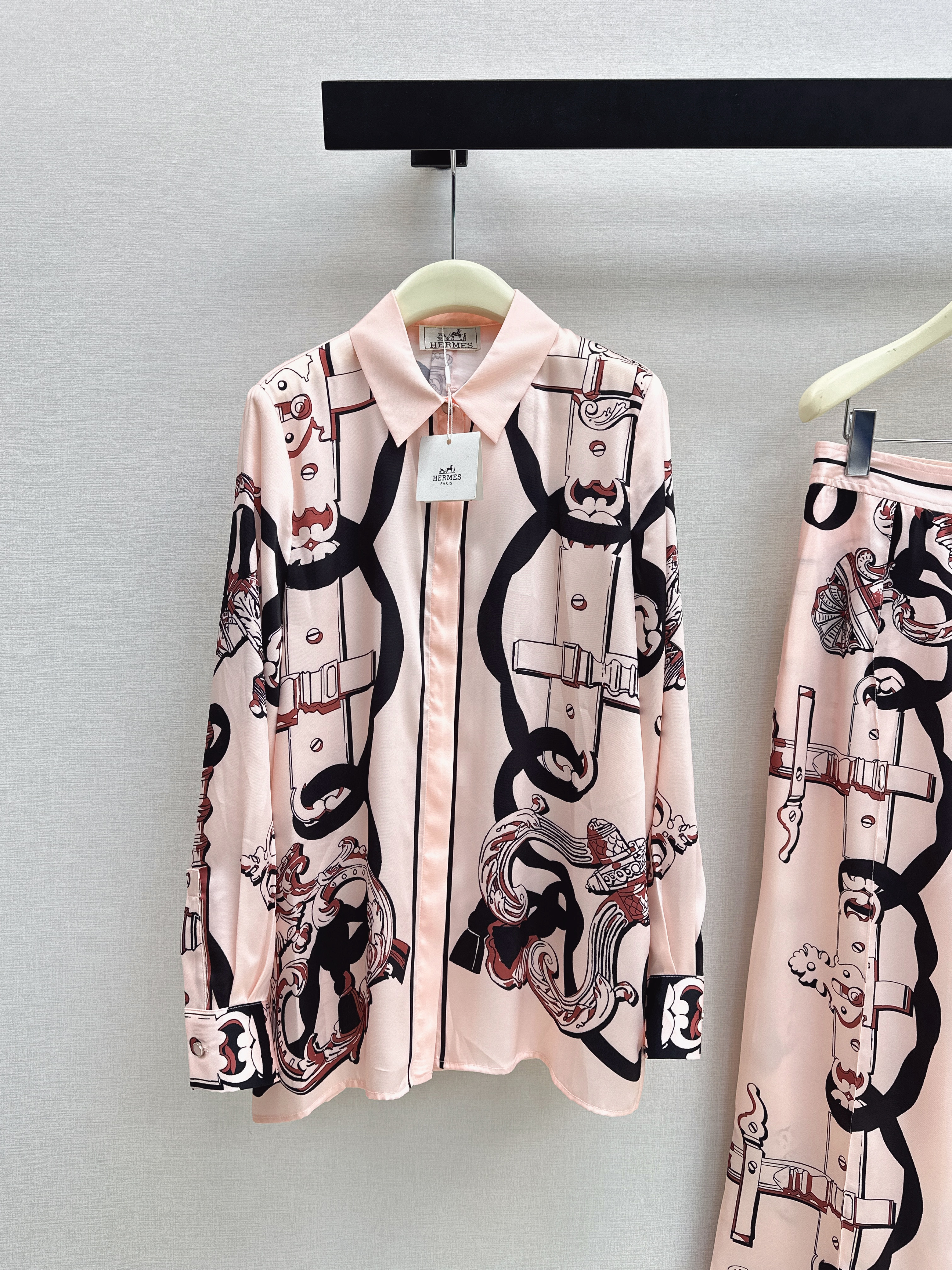 Herm New print silk shirt