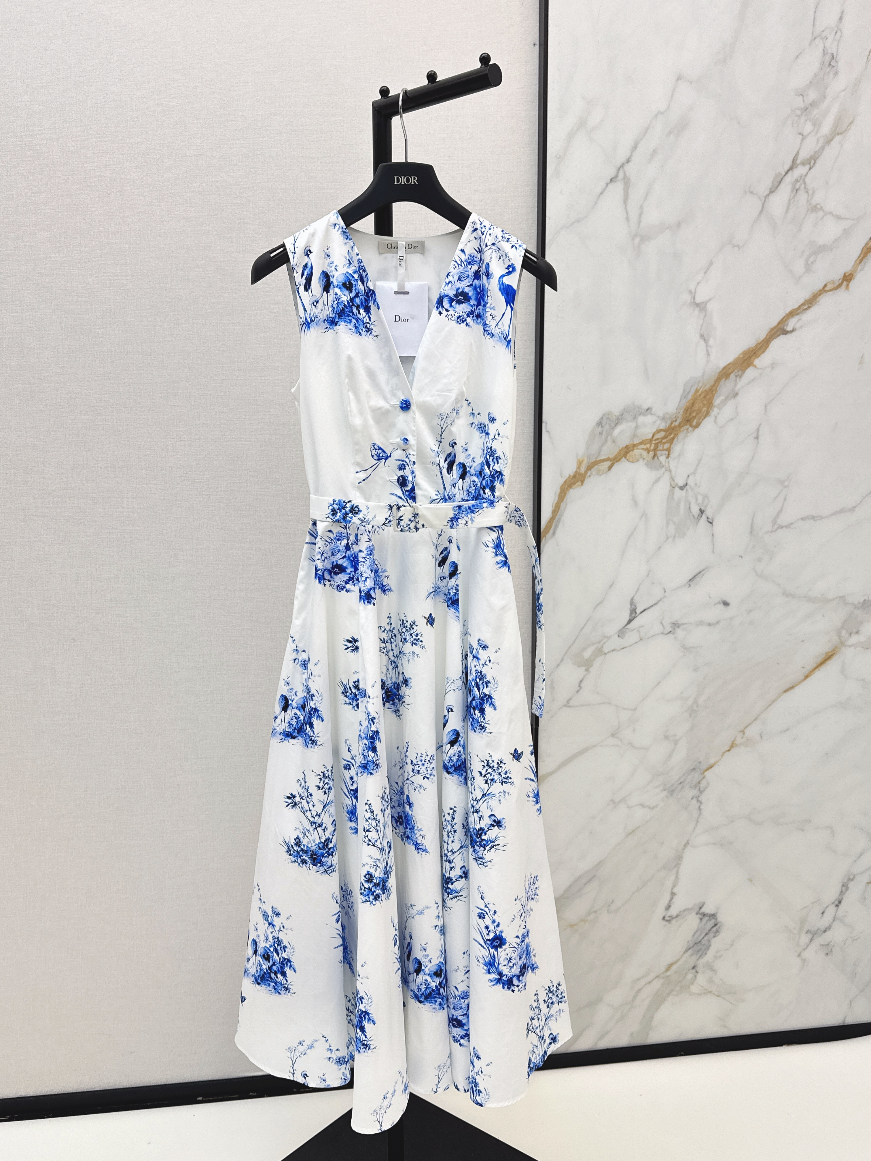 CD New Sleeveless dress
