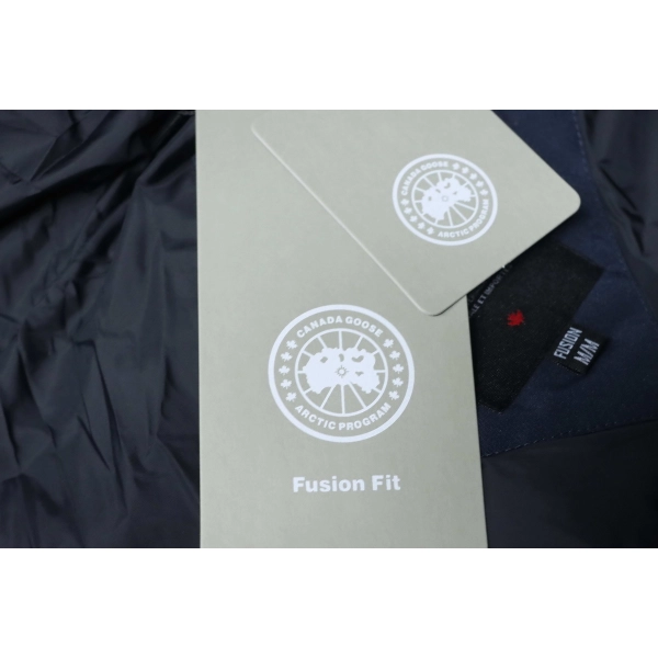 CANADA GOOSE MacMillan Parka 17 Dark blue    red label