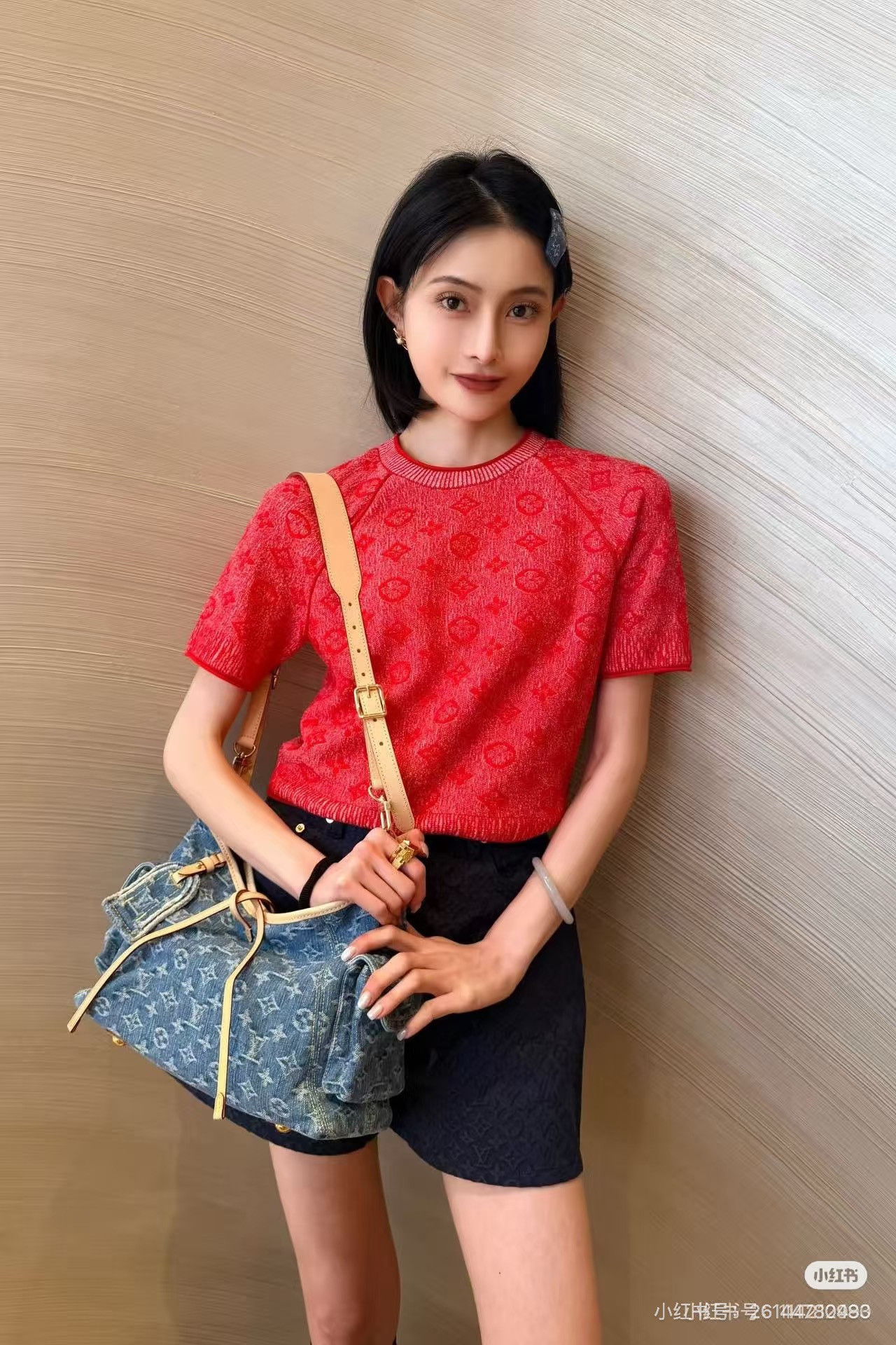 Louis New short sleeve sweater