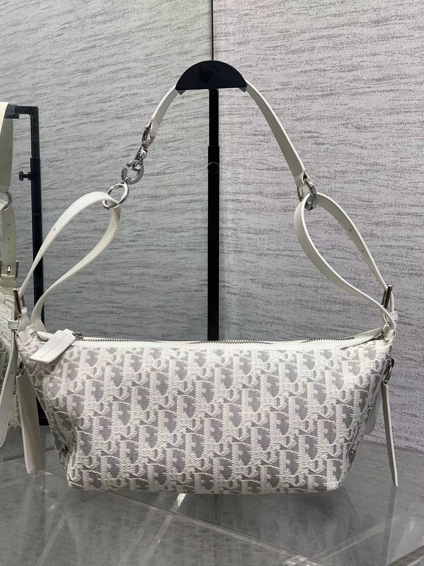 CD New BAG
