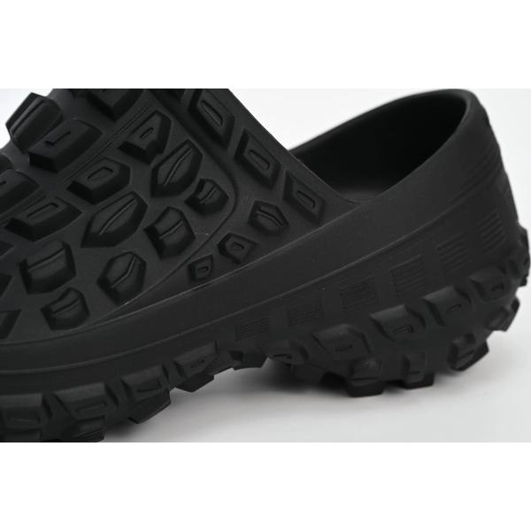 Balenciaga Defender Black  735250 W3CV2 1000