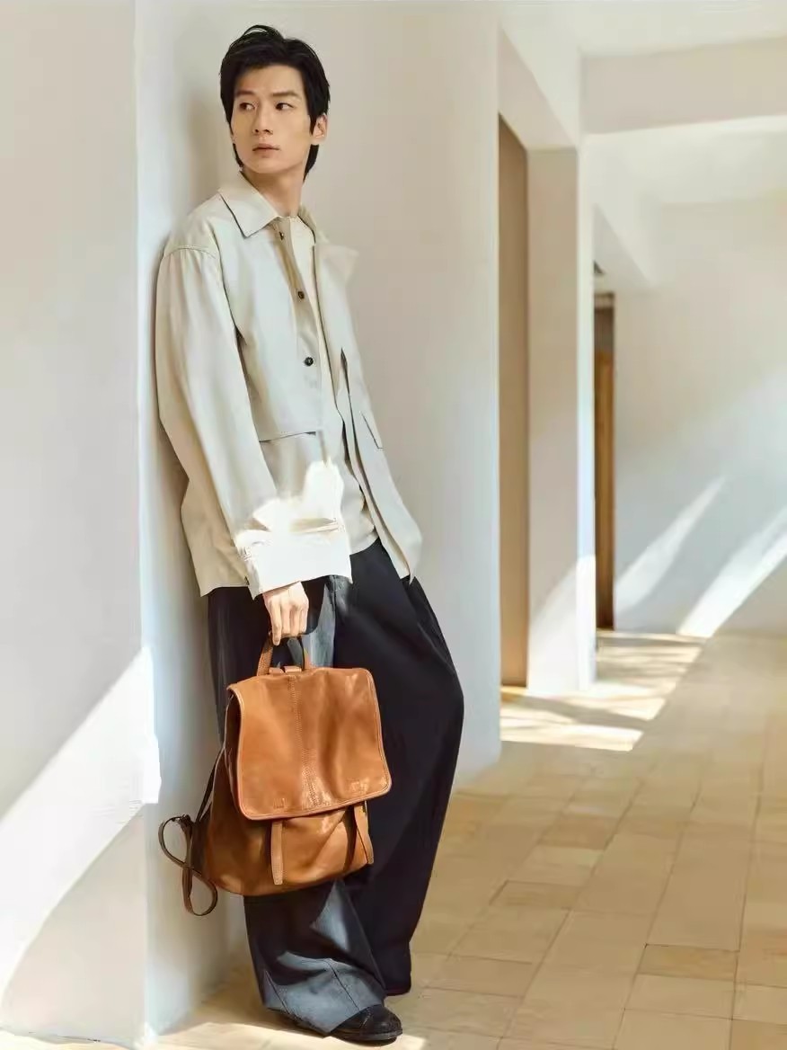 The Vintage Vegetable-Tanned Leather Messenger Backpack