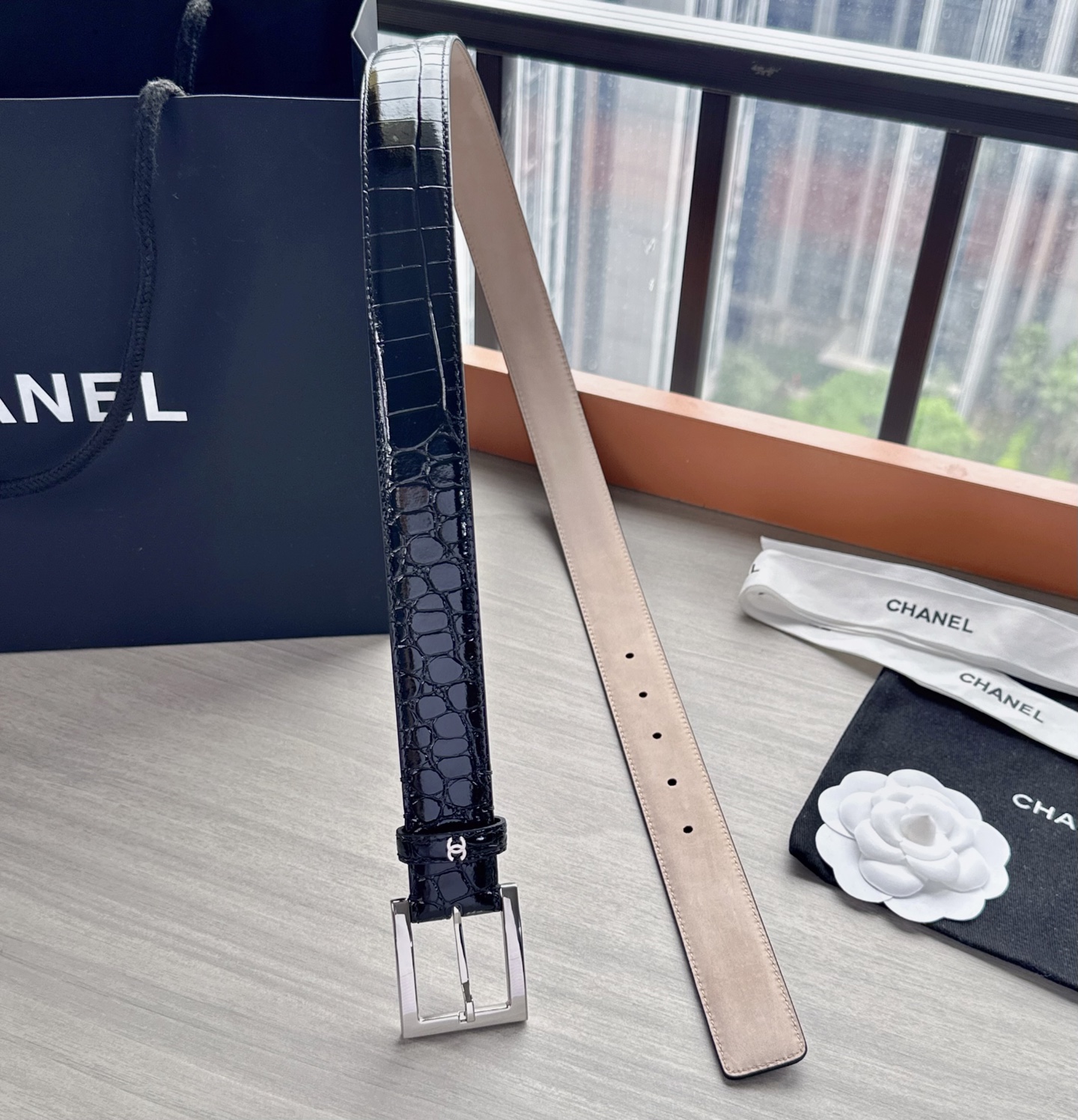 Chan New Crocodile pattern leather belt