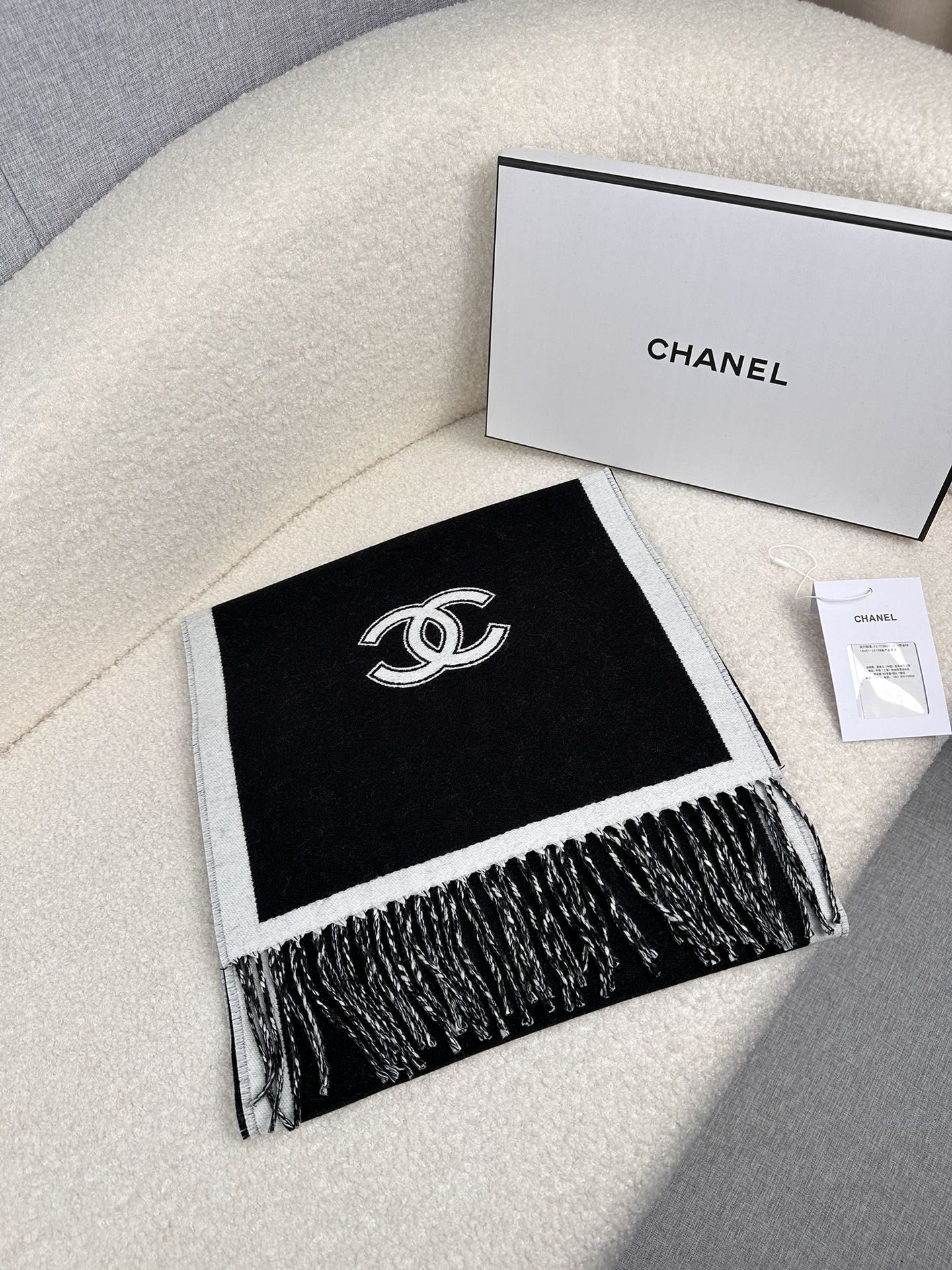 Chan New Reversible cashmere scarf
