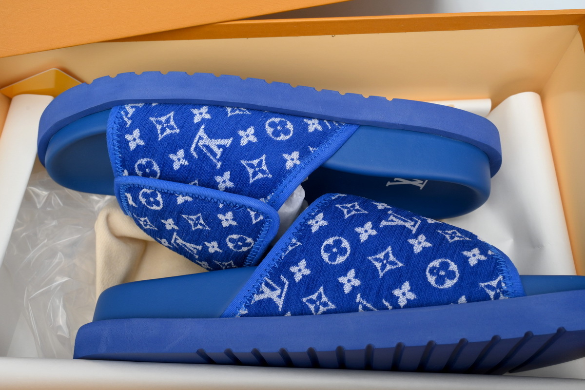 Pkkicks God Batch LOUIS VUITTON Miami flocked blue