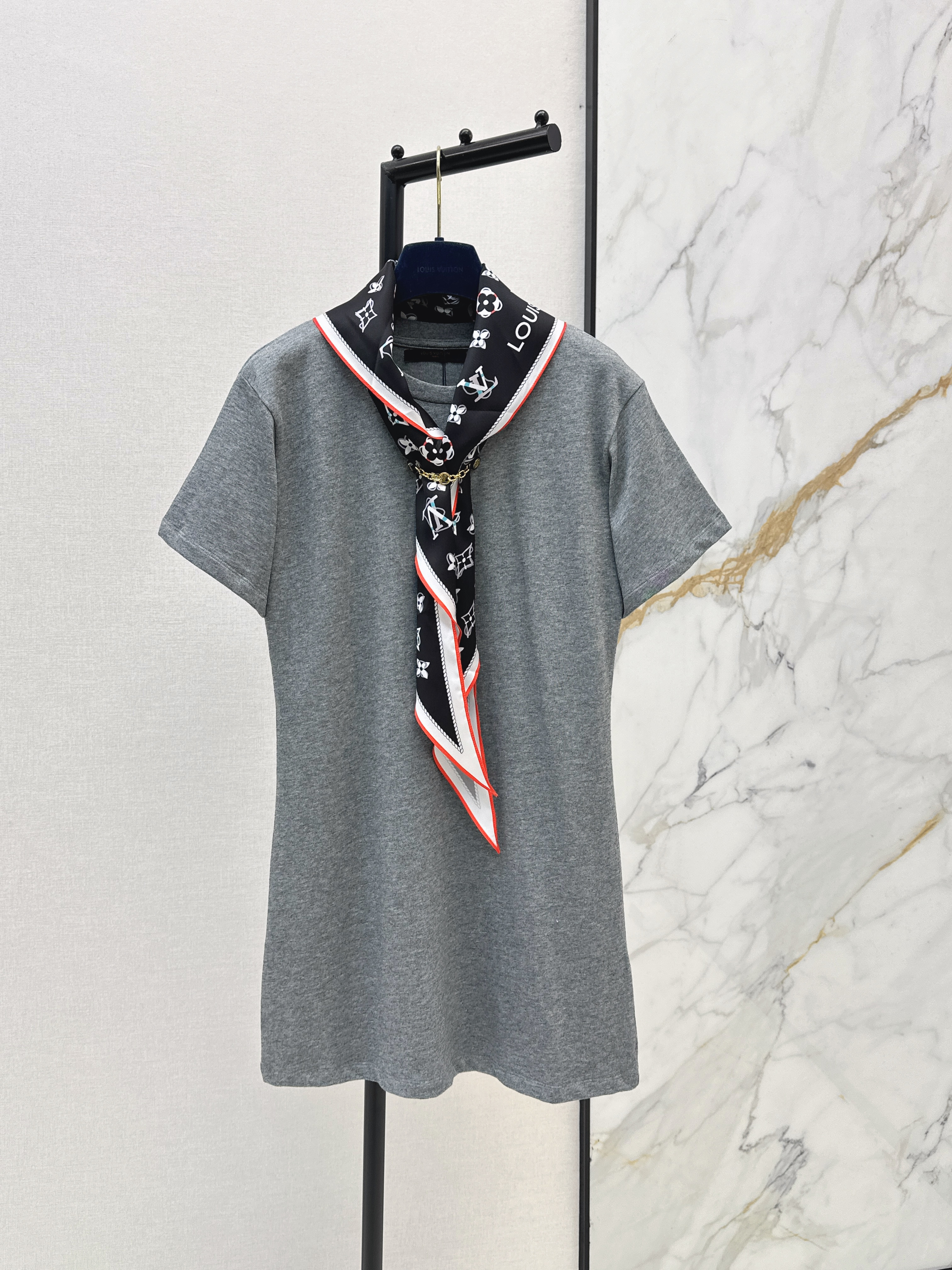 Louis New print scraf dress