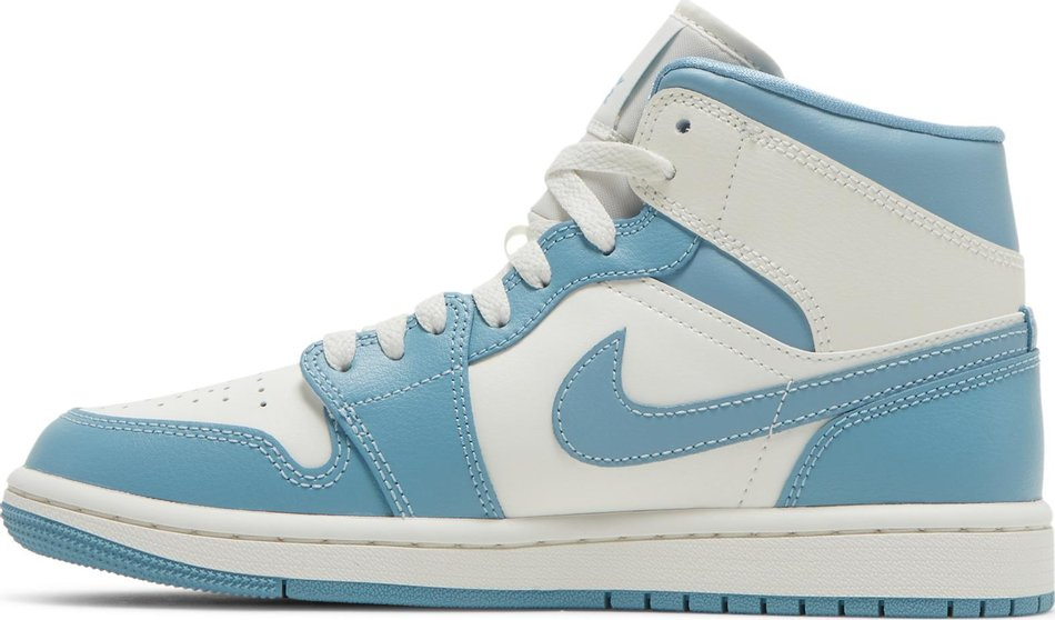 Wmns Air Jordan 1 Mid 'University Blue' BQ6472-141