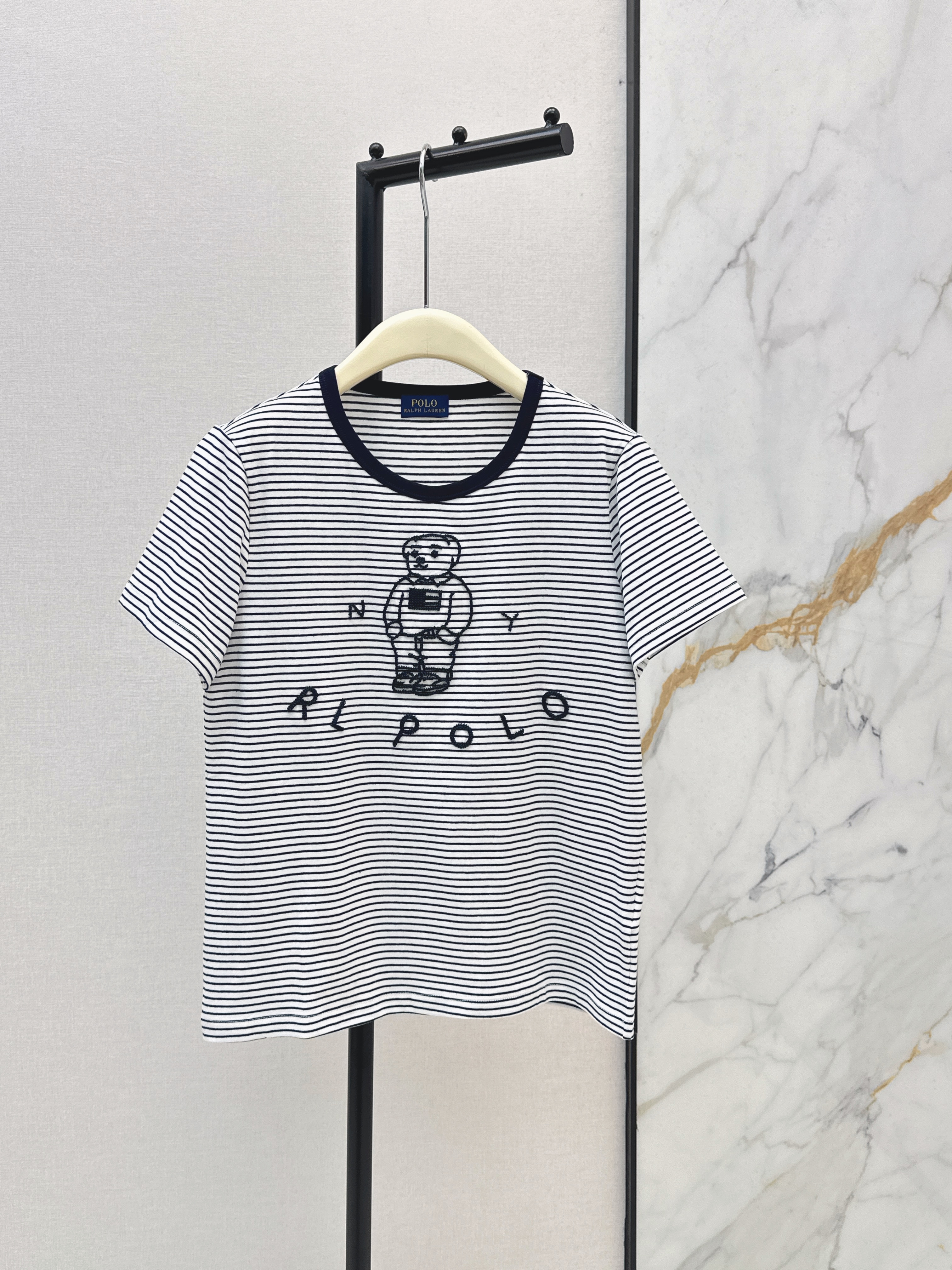 Ral New embroidery t-shirt