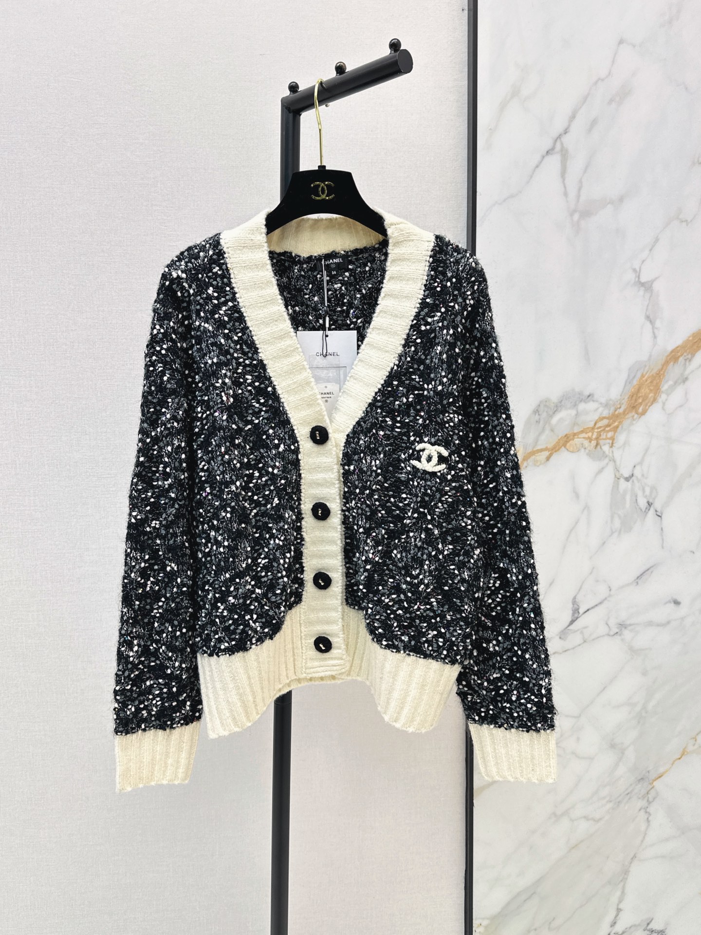 Chan New V-neck cardigan