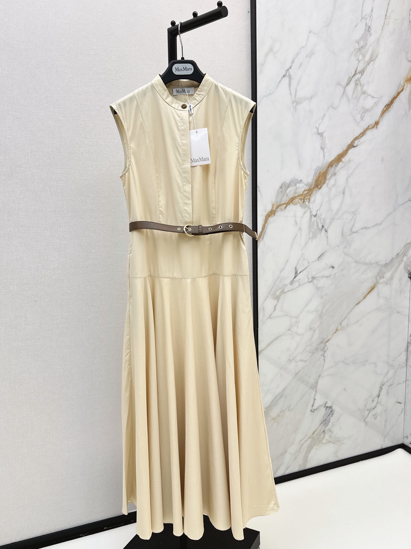 Max New sleeveless dress