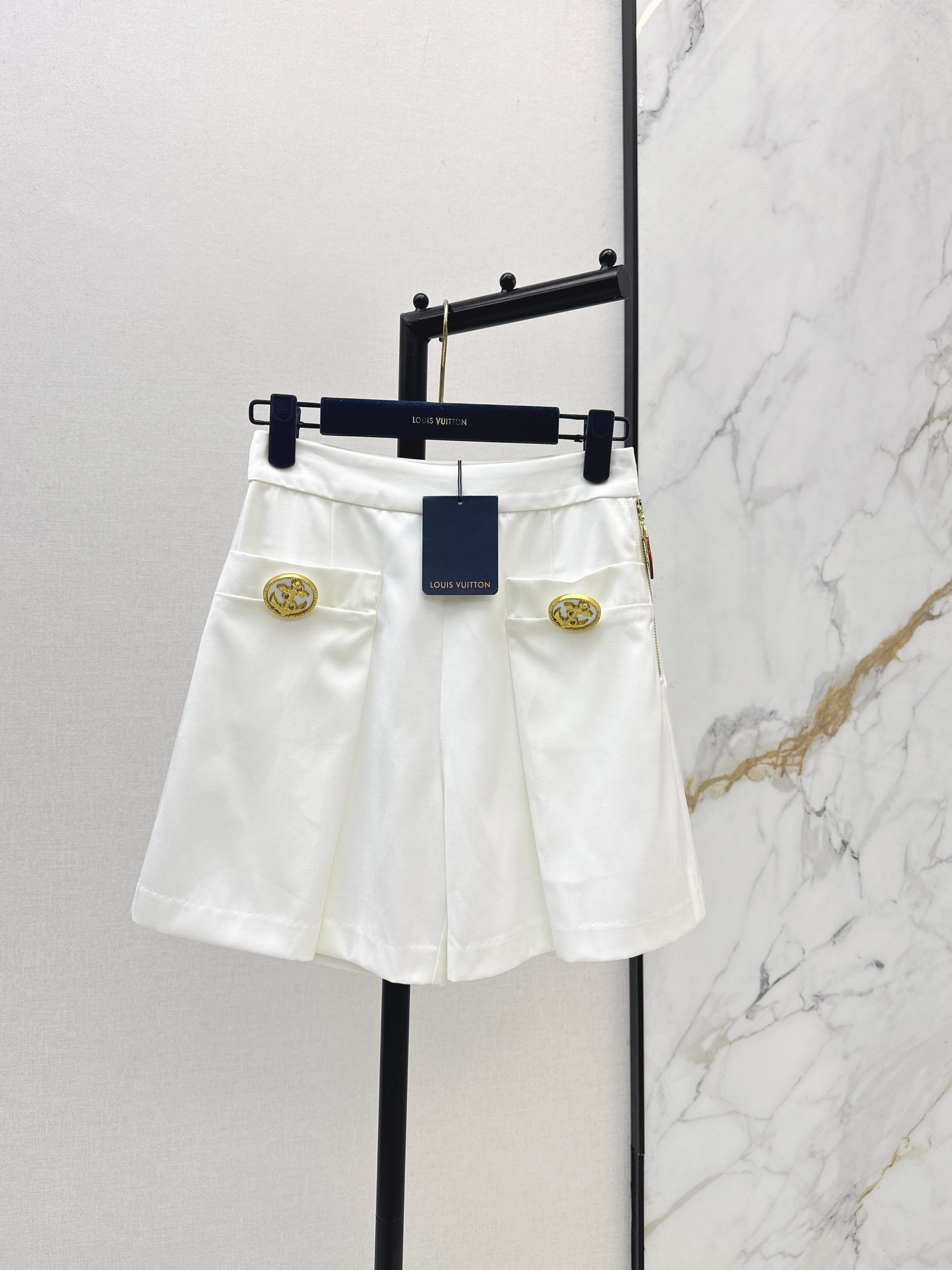 Louis New structured pleated short