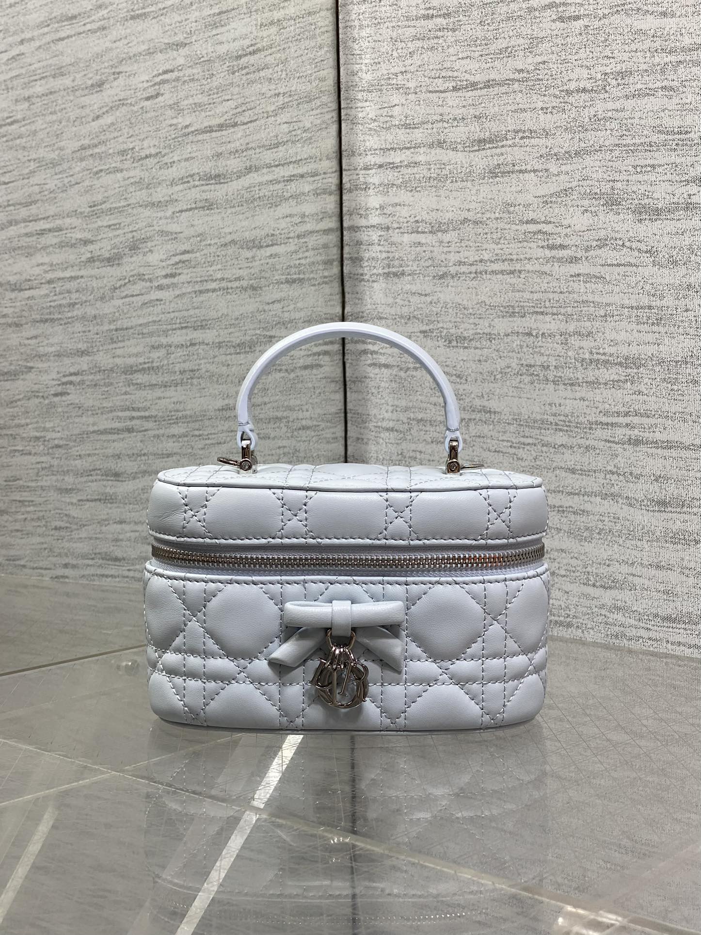 CD New Bow Makeup Bag