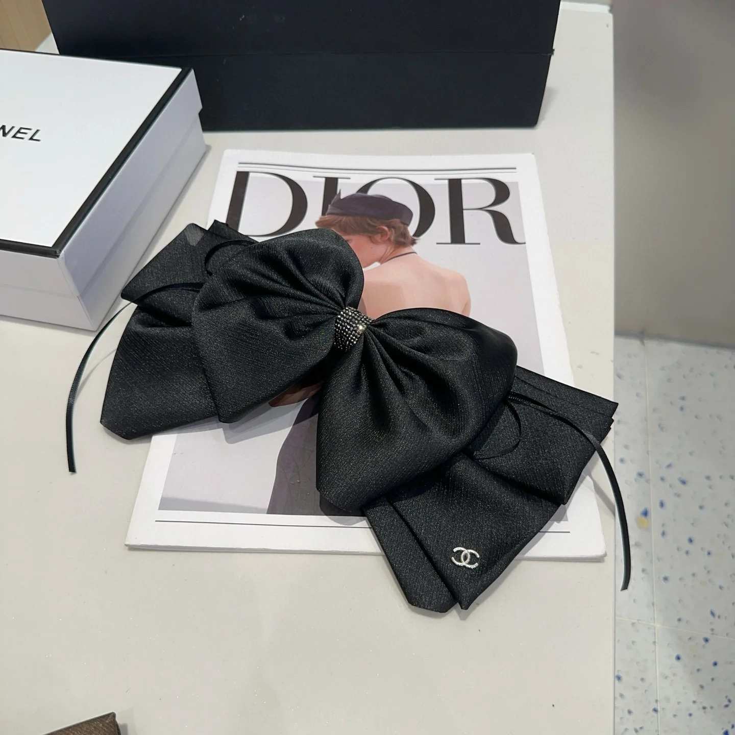 Chan  New New spring clip