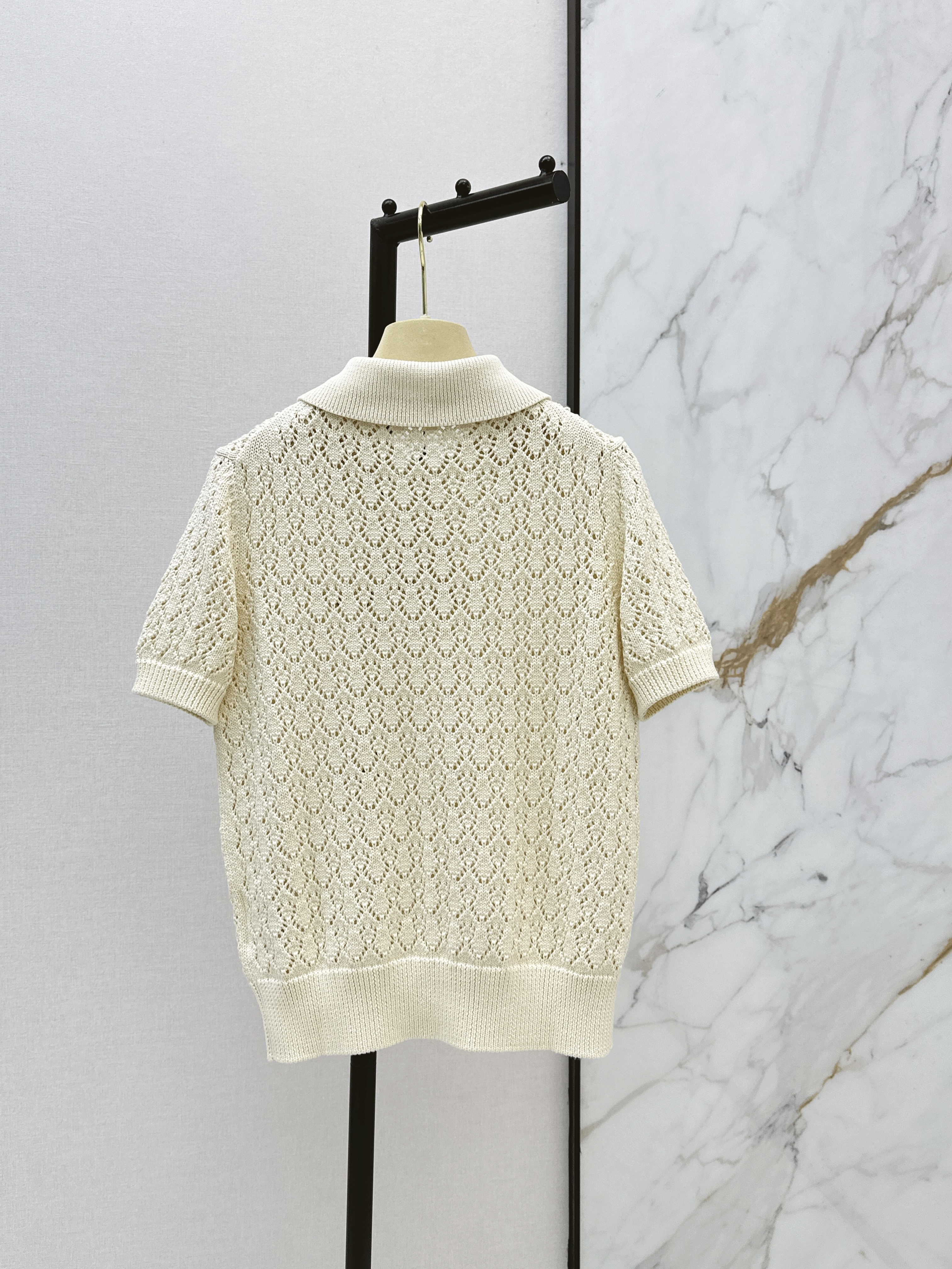 Miu New hollow top