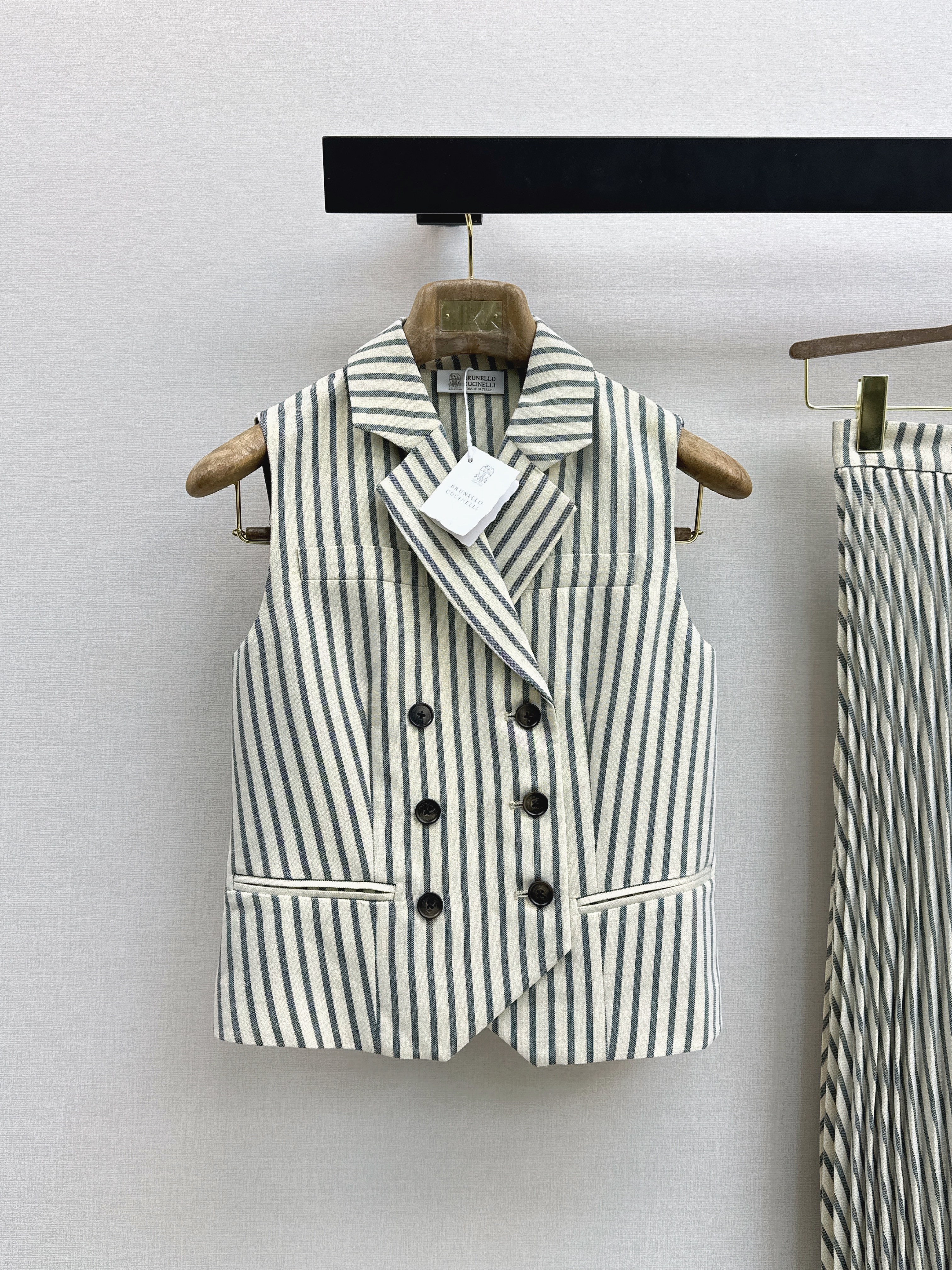 Brun New stripe waistcoat