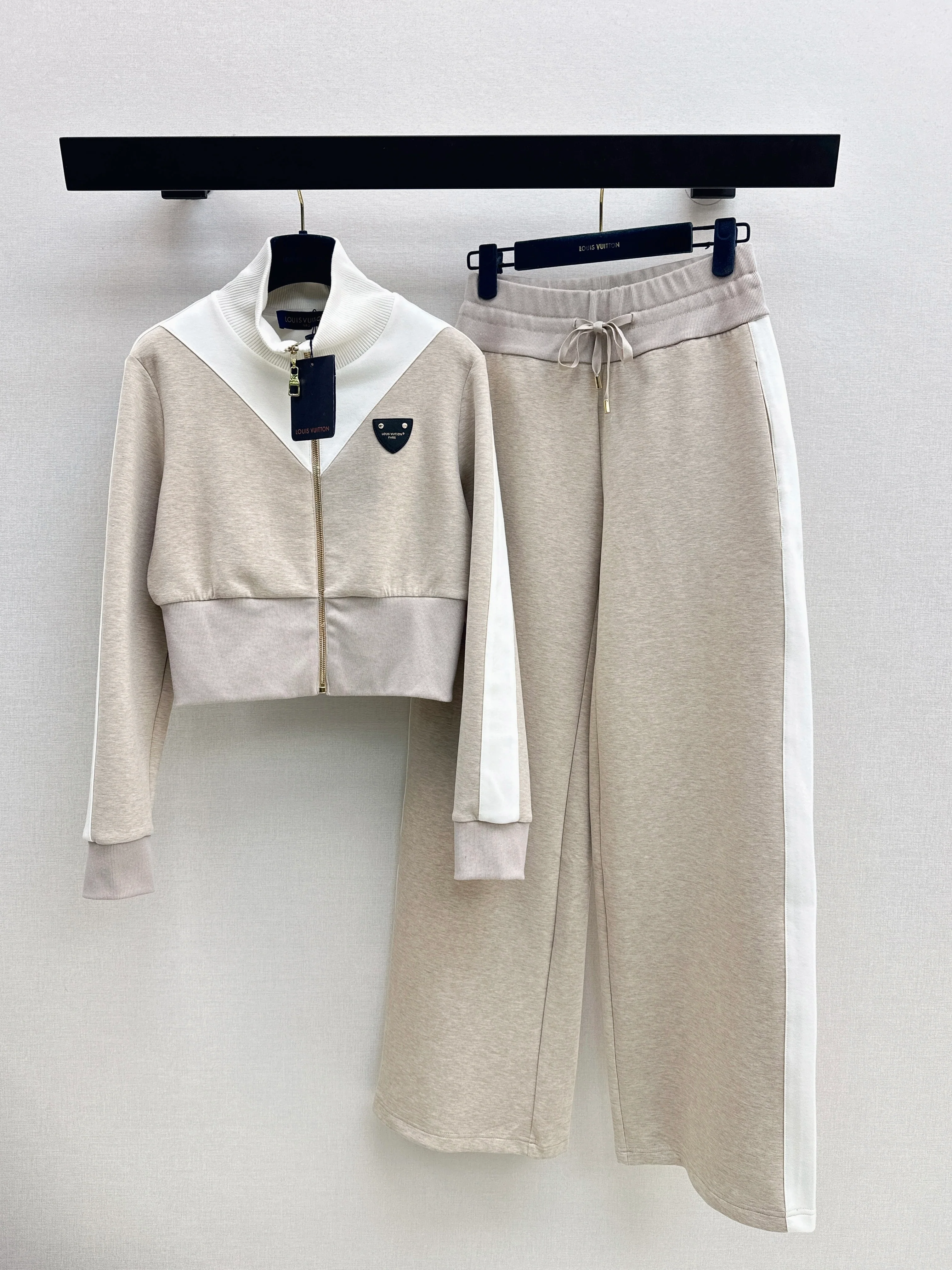 Louis NEW contract stand-collar jacket-straight pants sets