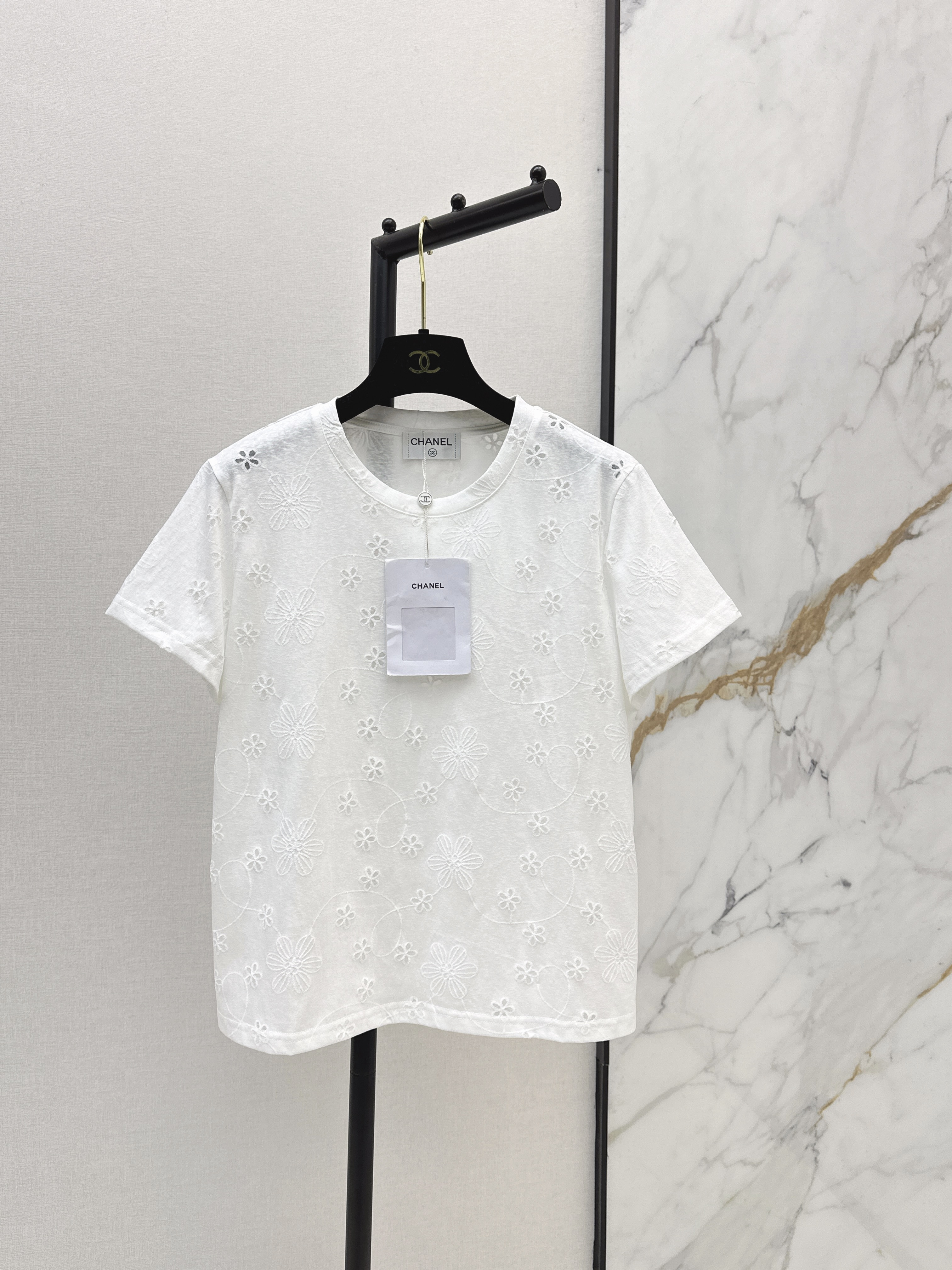 Chan New embroidered t-shirt