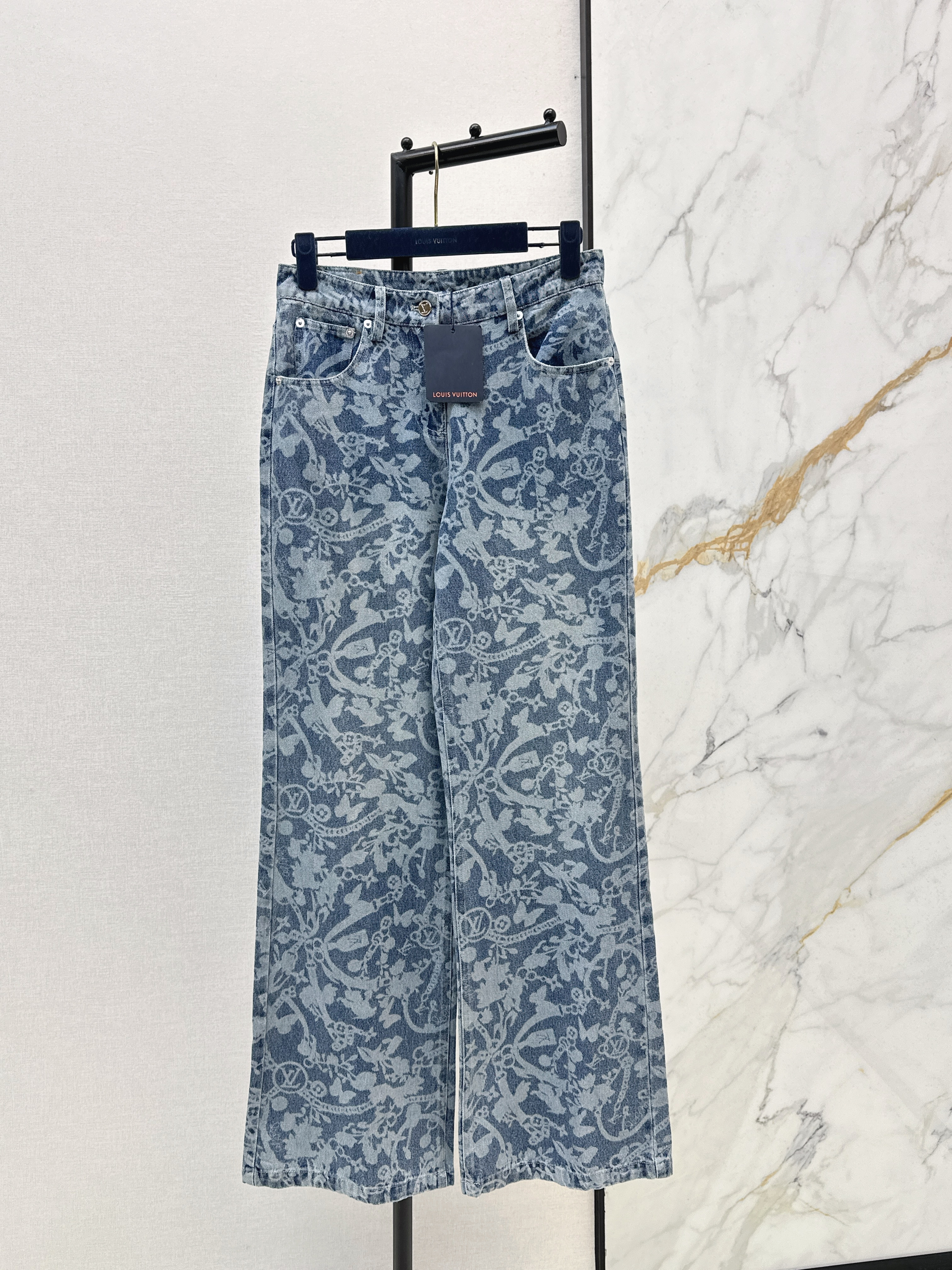 Louis New 3d floral janes