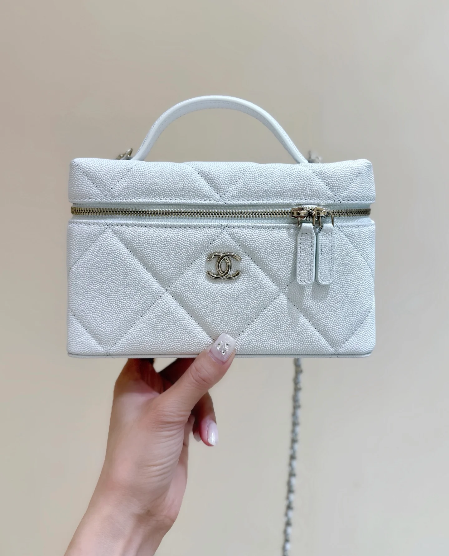 New CHAN large diamond lunch box bag