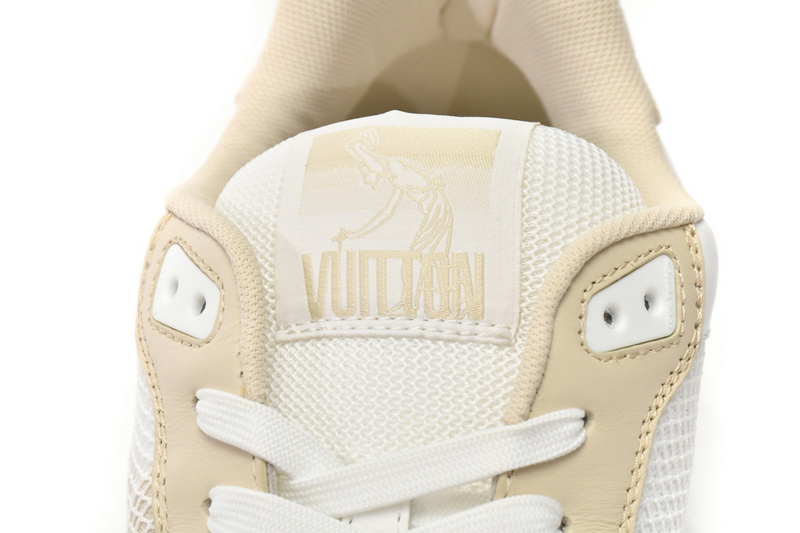 Pkkicks God Batch LOUIS VUITTON Trainer Beige Cloth Cover GO0220