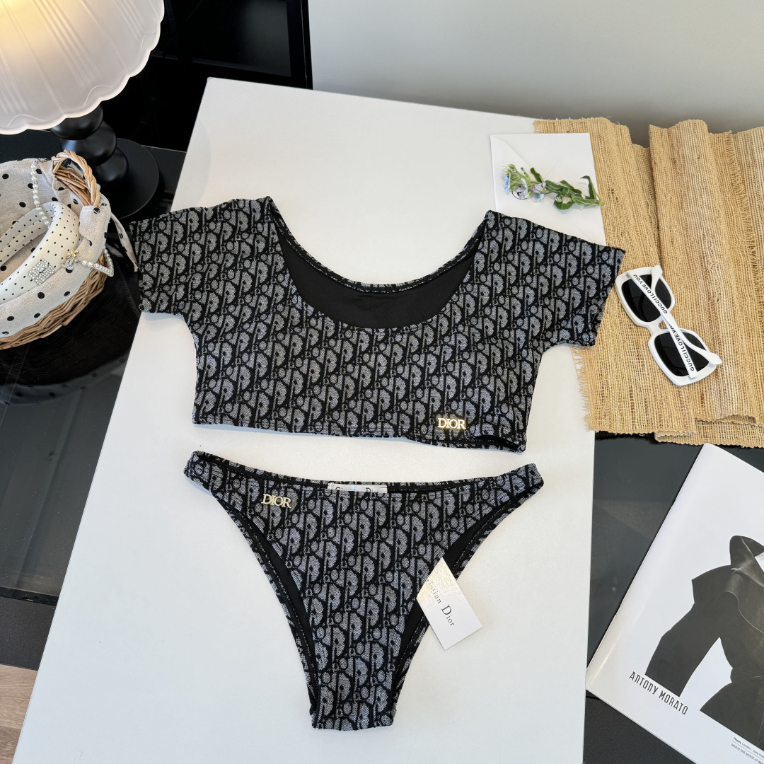 CD New  swimsuit